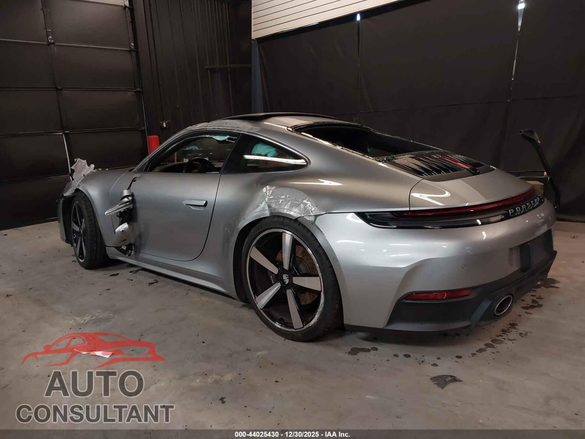 PORSCHE 911 2025 - WP0AA2A90SS207246