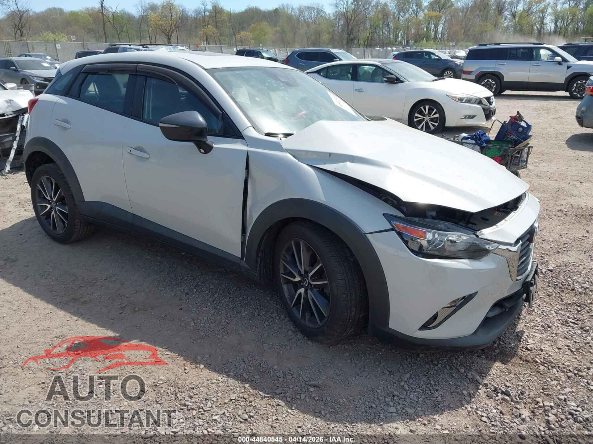 MAZDA CX-3 2018 - JM1DKFC71J0320033