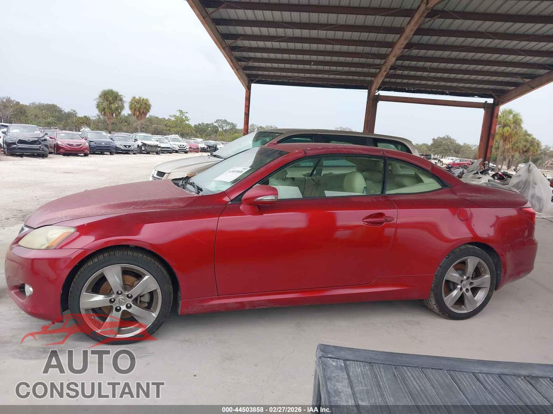 LEXUS IS 250C 2010 - JTHFF2C24A2511040
