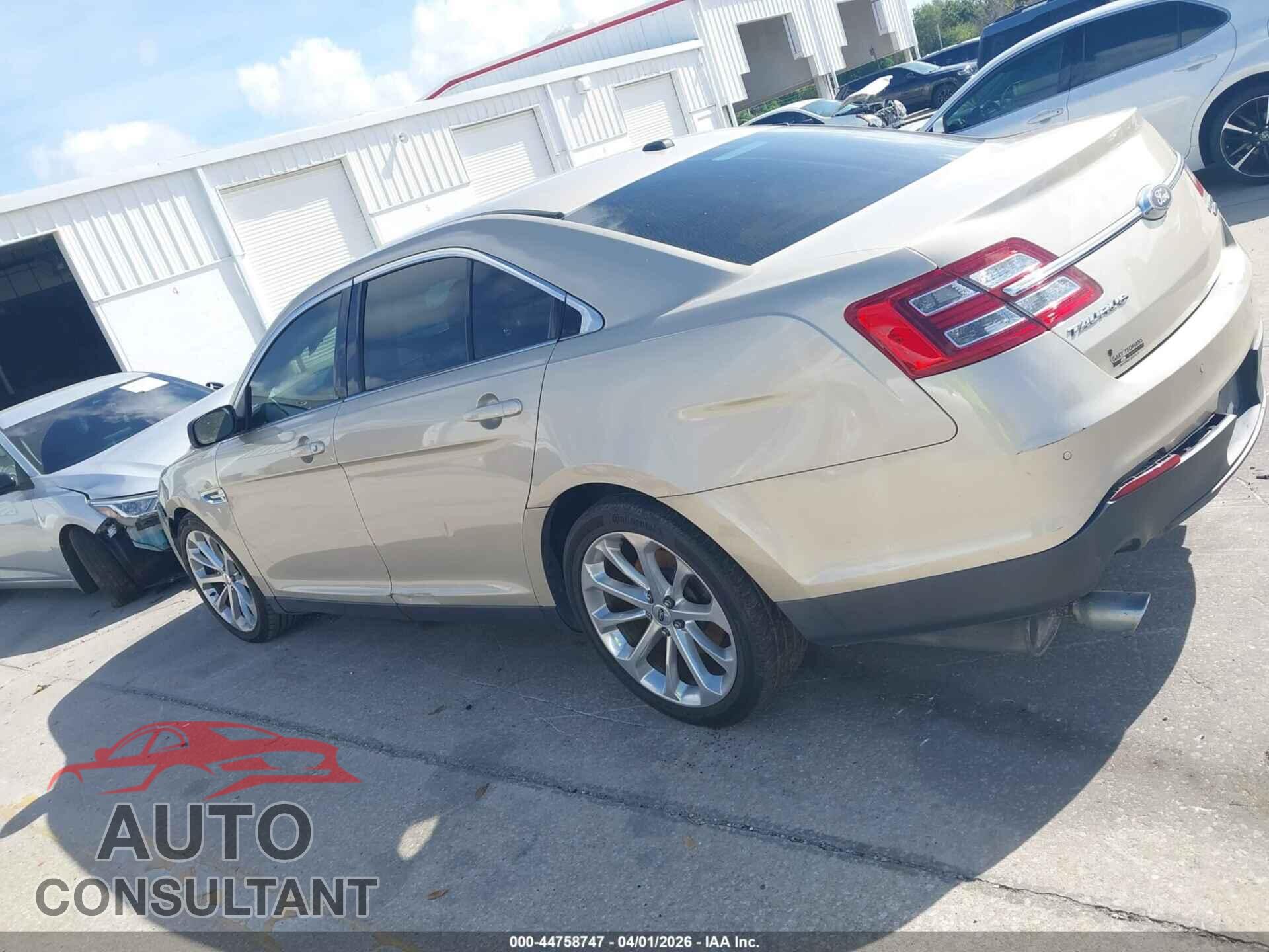 FORD TAURUS 2017 - 1FAHP2F80HG112331