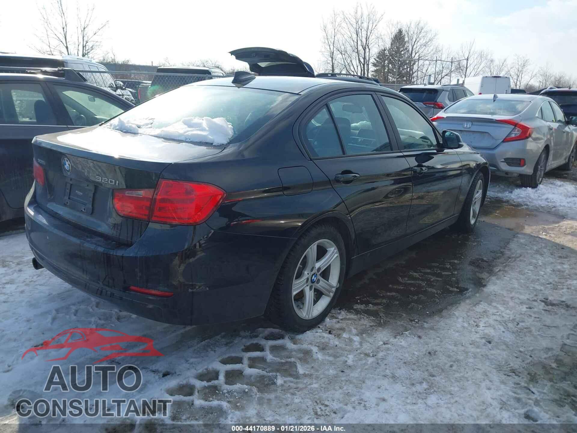 BMW 320I 2015 - WBA3C3C56FP665074