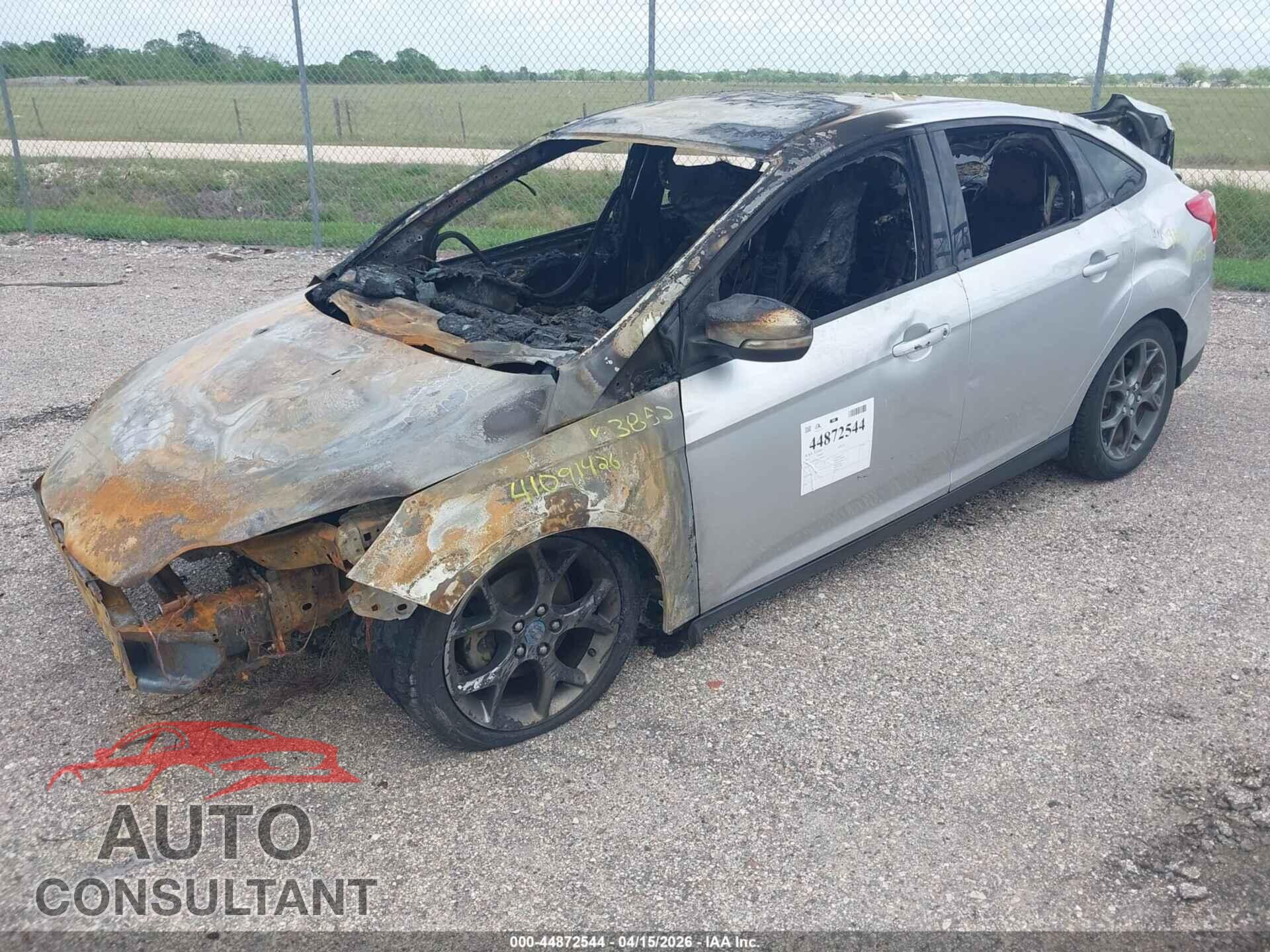 FORD FOCUS 2013 - 1FADP3F23DL283852