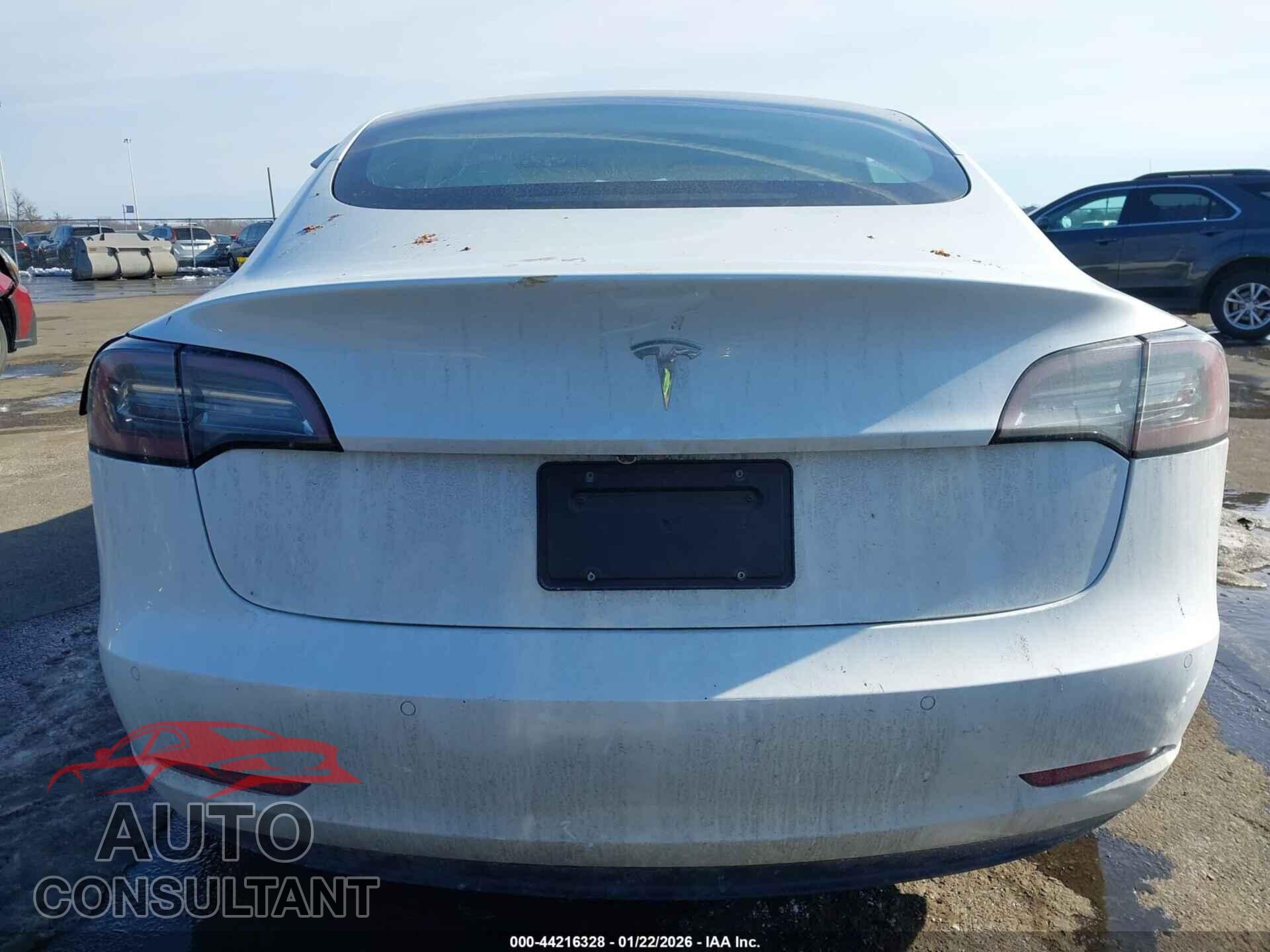 TESLA MODEL 3 2021 - 5YJ3E1EA3MF870810