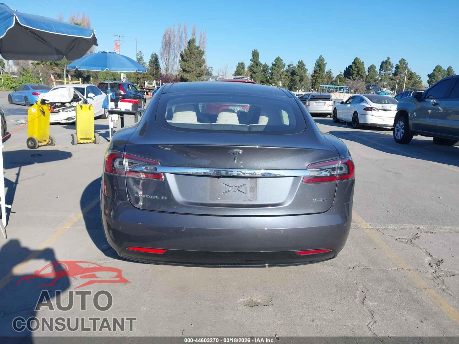 TESLA MODEL S 2018 - 5YJSA1E28JF274765