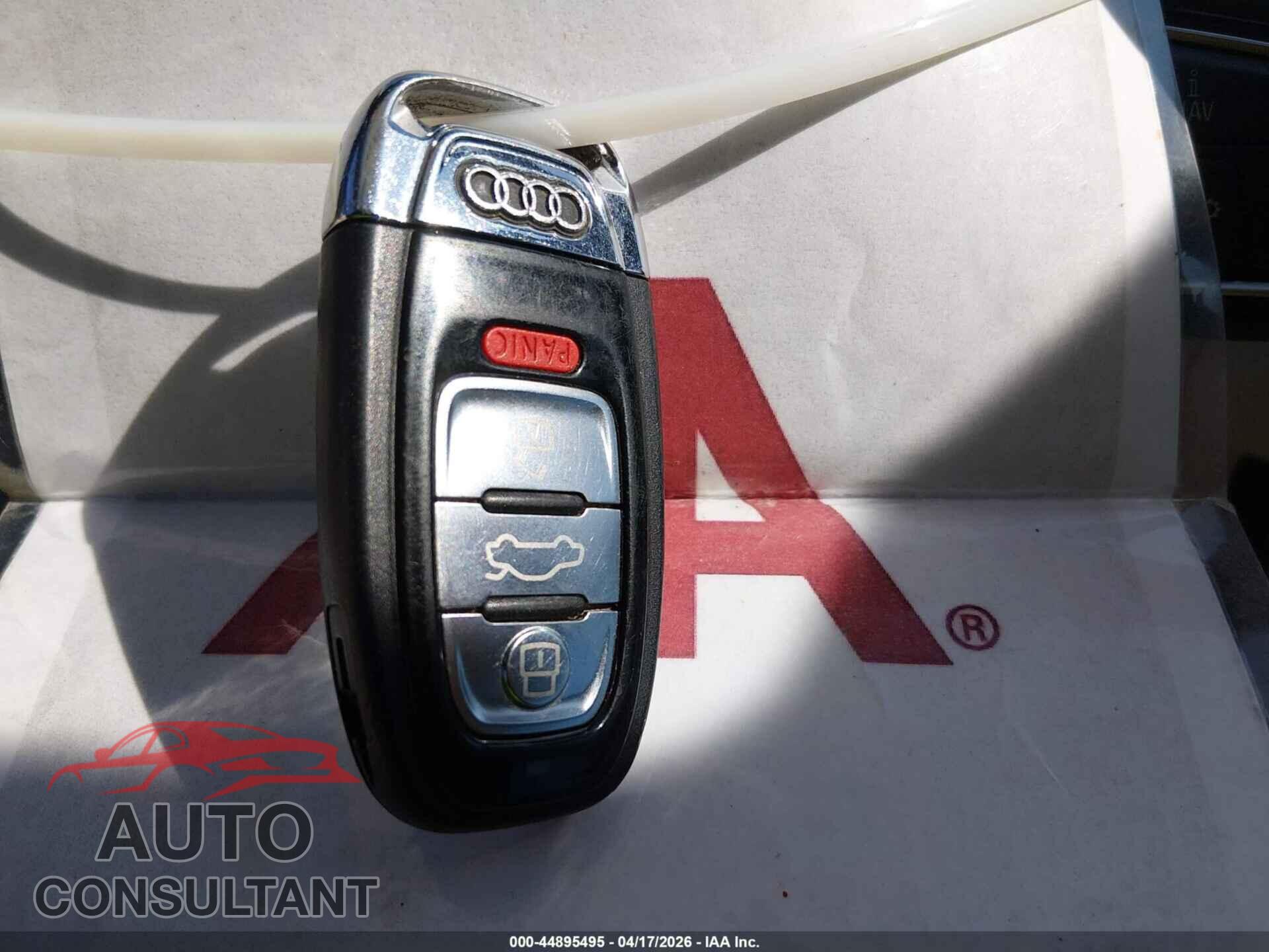 AUDI S8 2013 - WAUD2AFD0DN011341