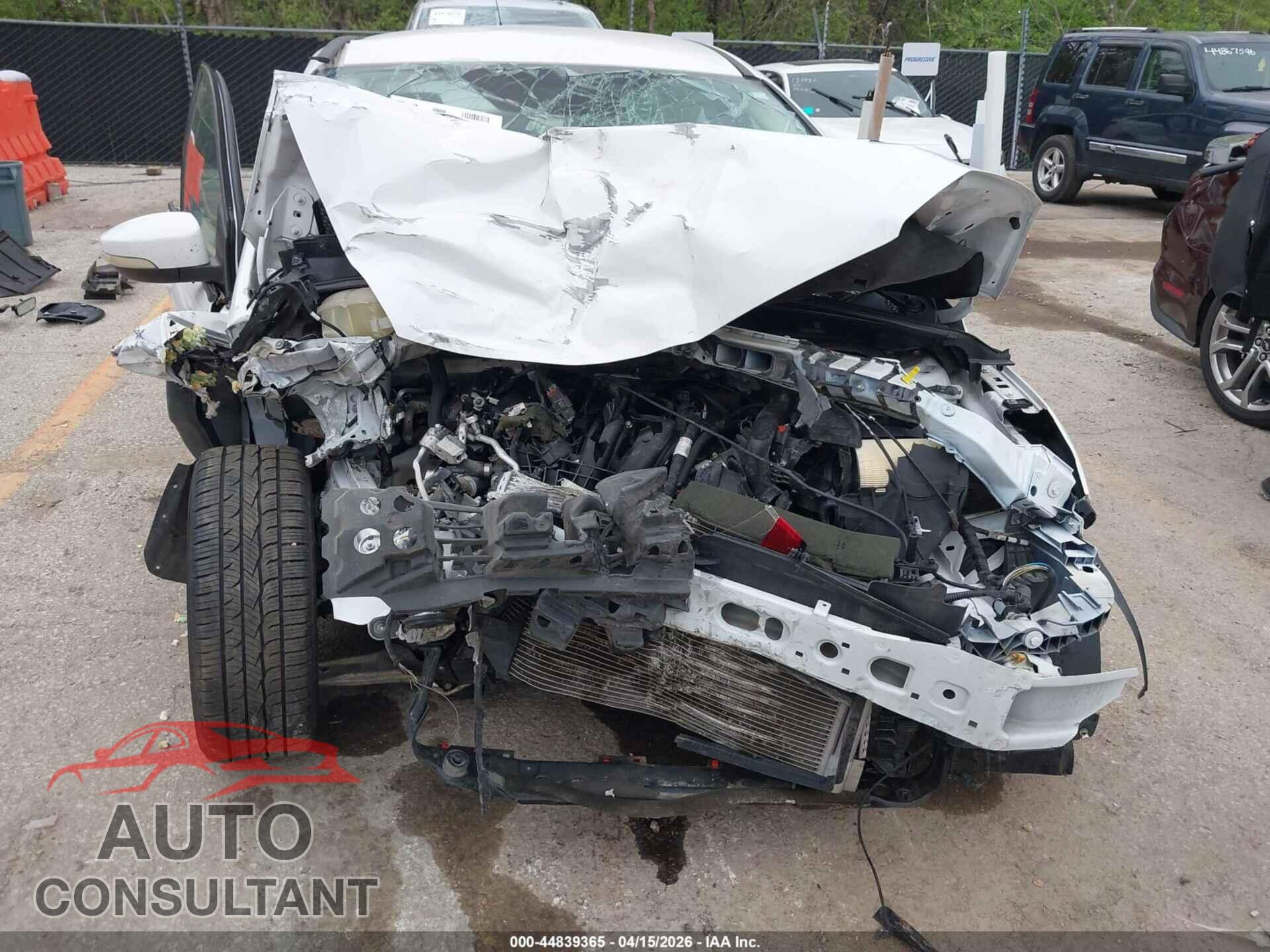 FORD FOCUS 2016 - 1FADP3F2XGL267670