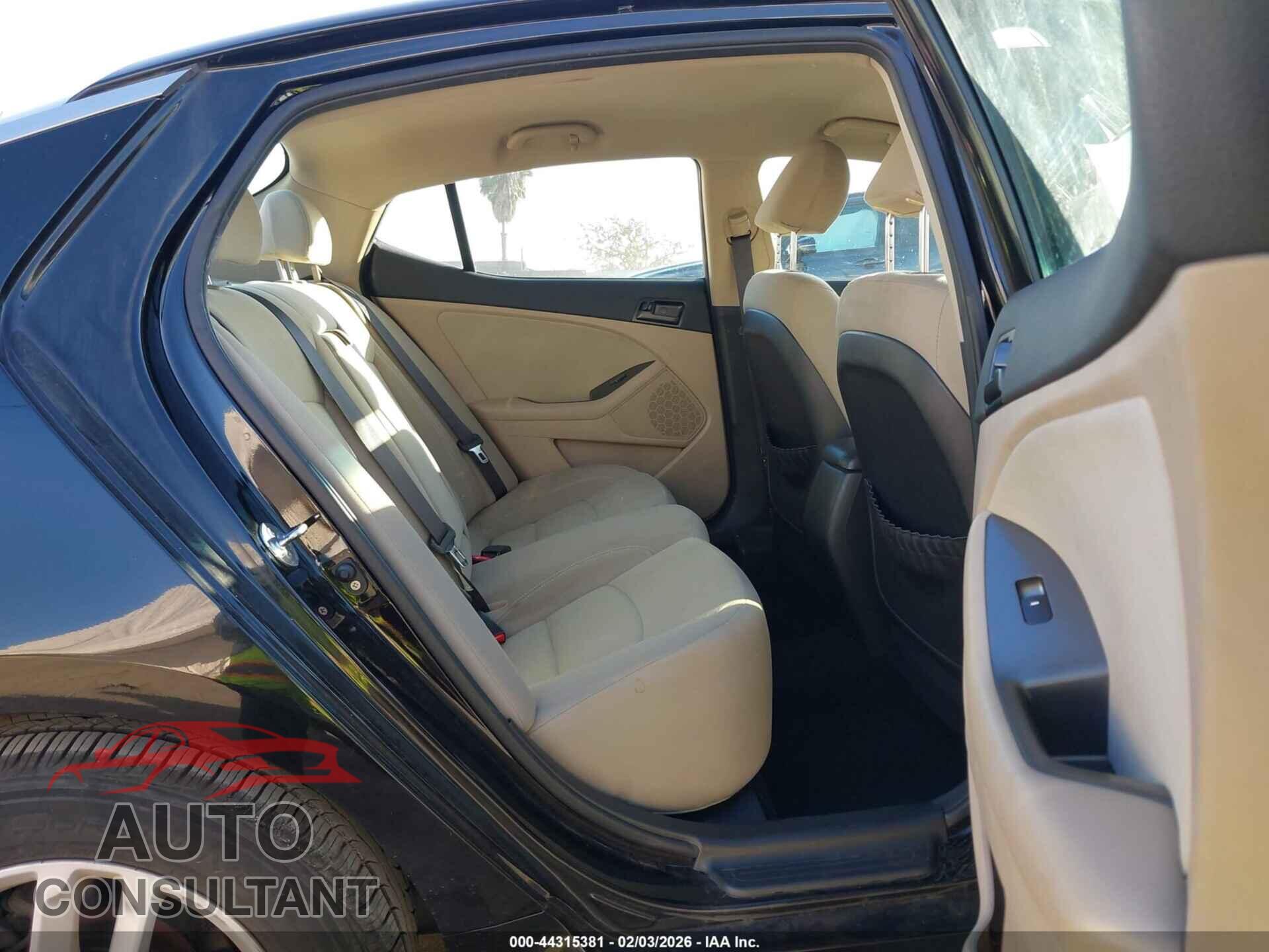 KIA OPTIMA 2013 - KNAGM4A78D5332053