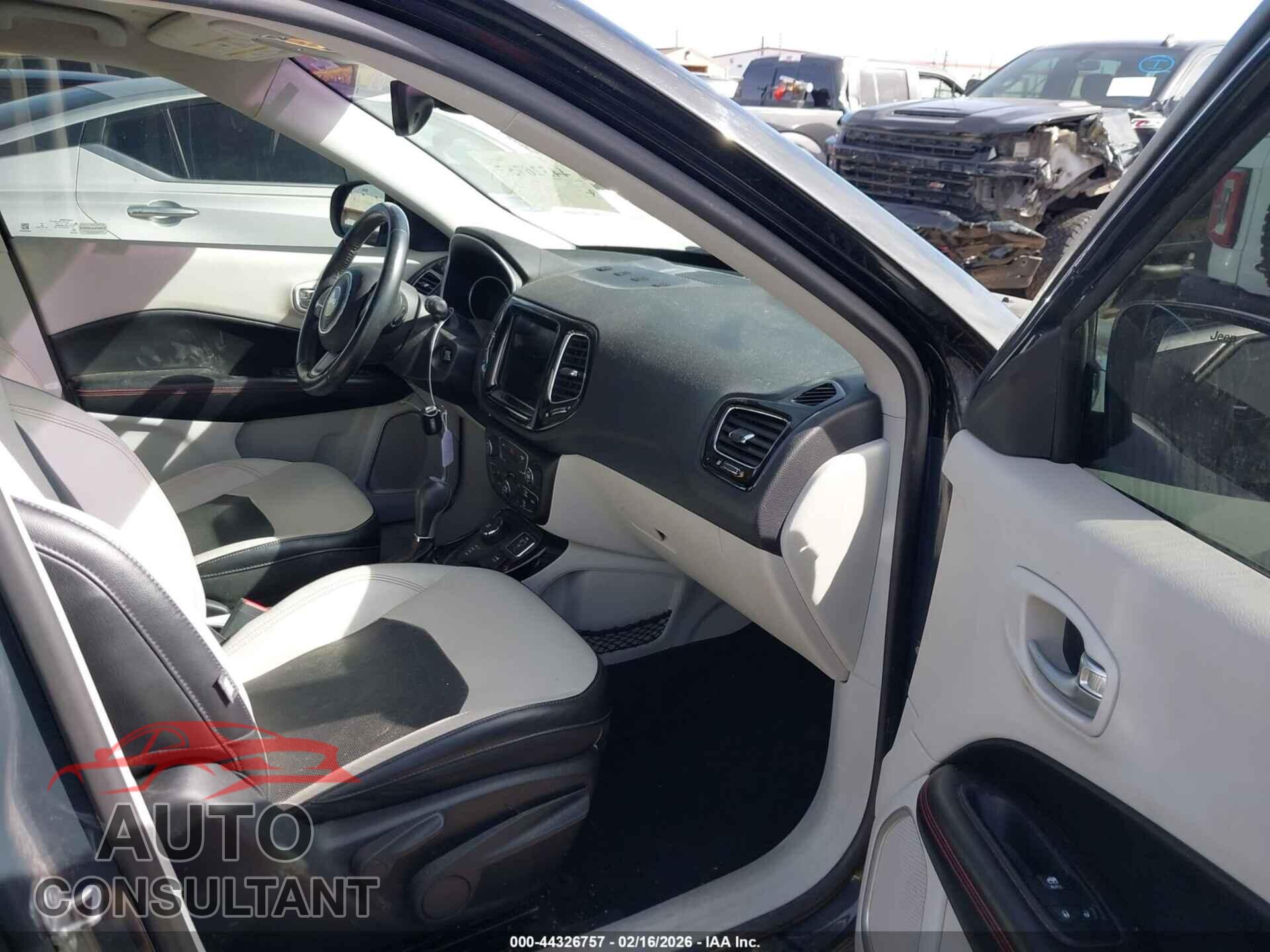 JEEP NEW COMPASS 2017 - 3C4NJDCB4HT616855