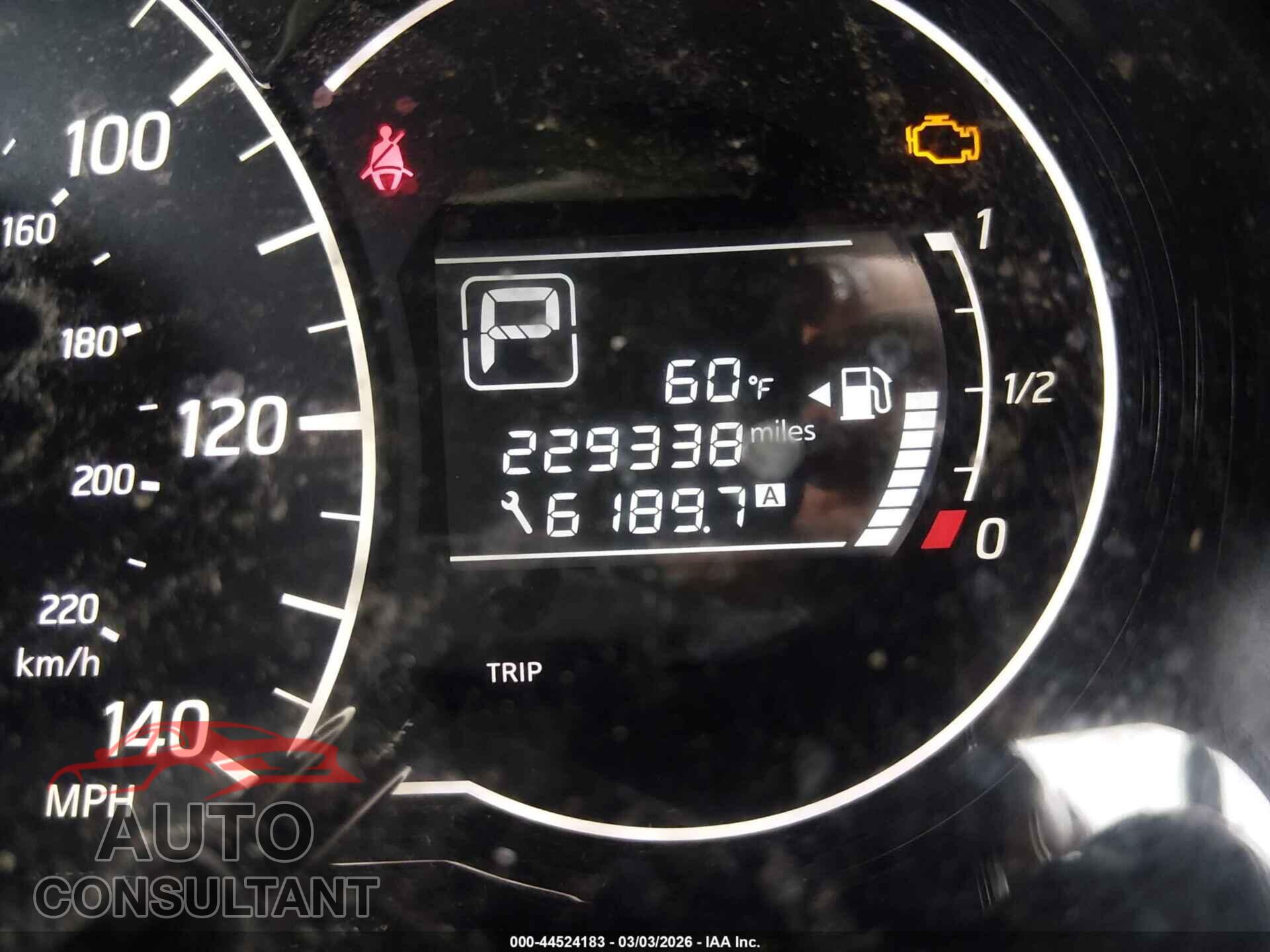 NISSAN VERSA NOTE 2015 - 3N1CE2CP2FL367273
