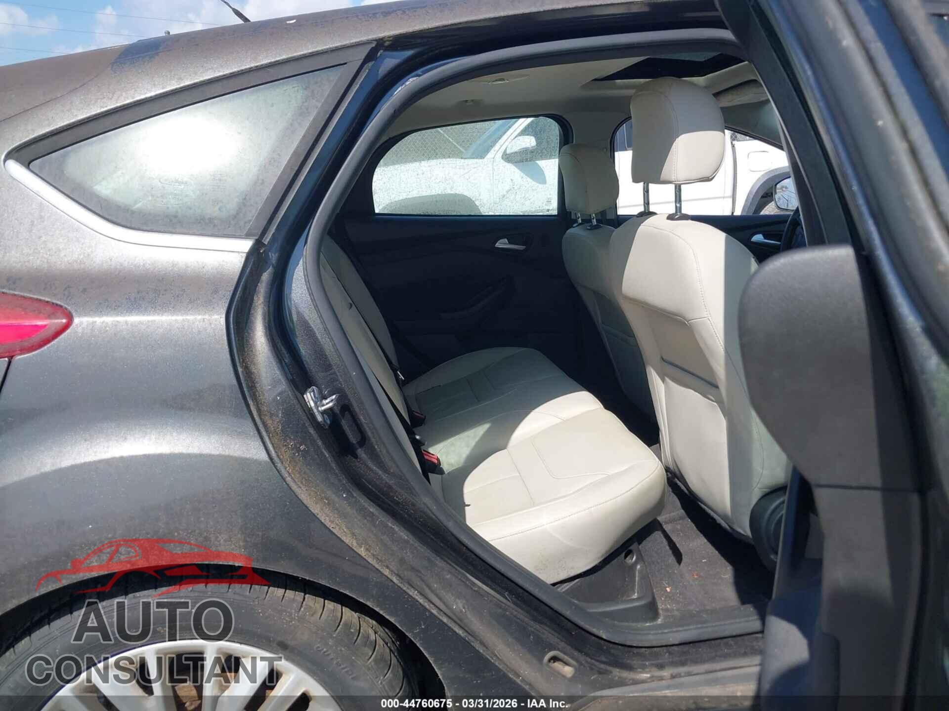 FORD FOCUS 2016 - 1FADP3N2XGL311541
