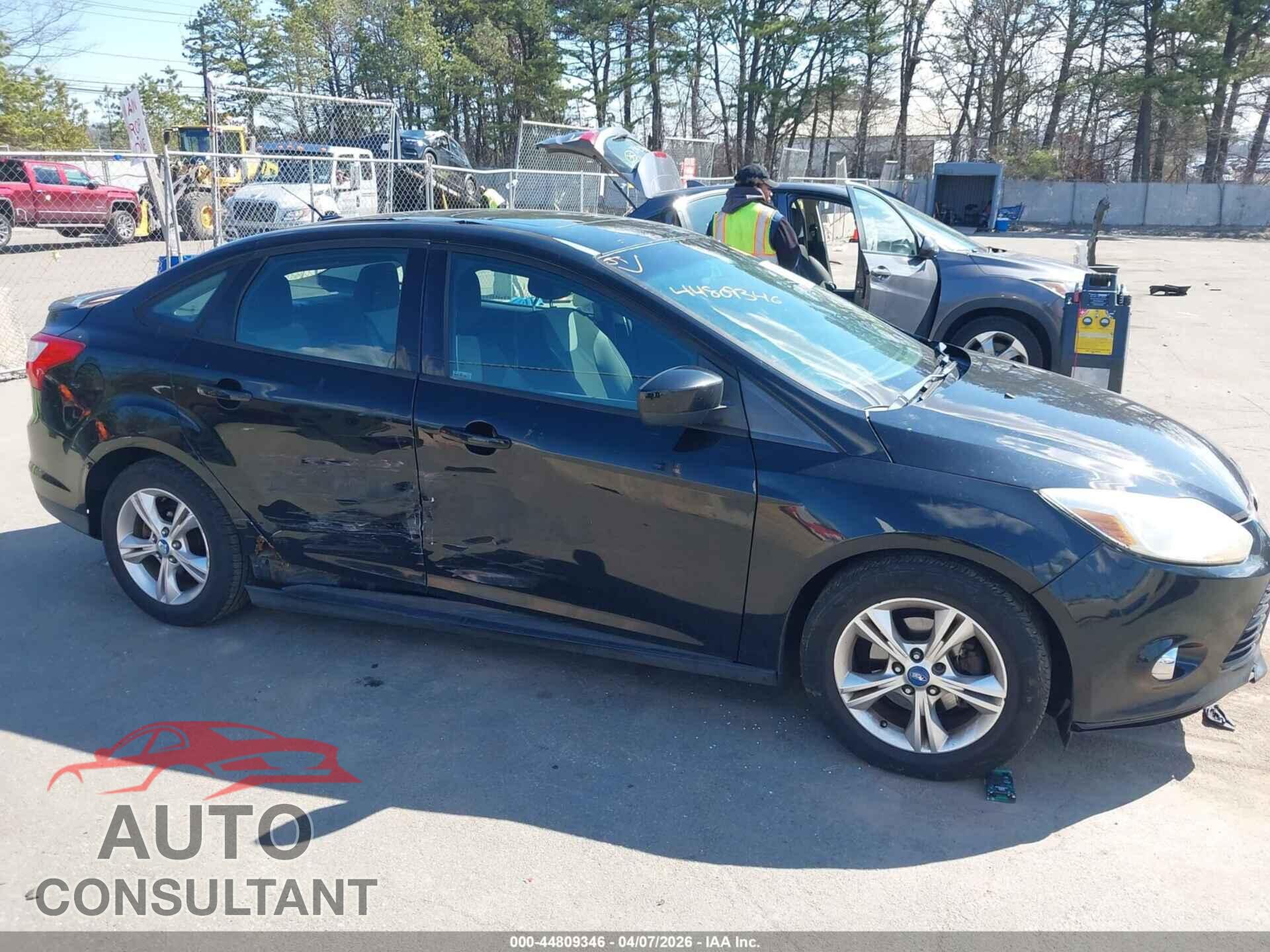 FORD FOCUS 2012 - 1FAHP3F28CL213490