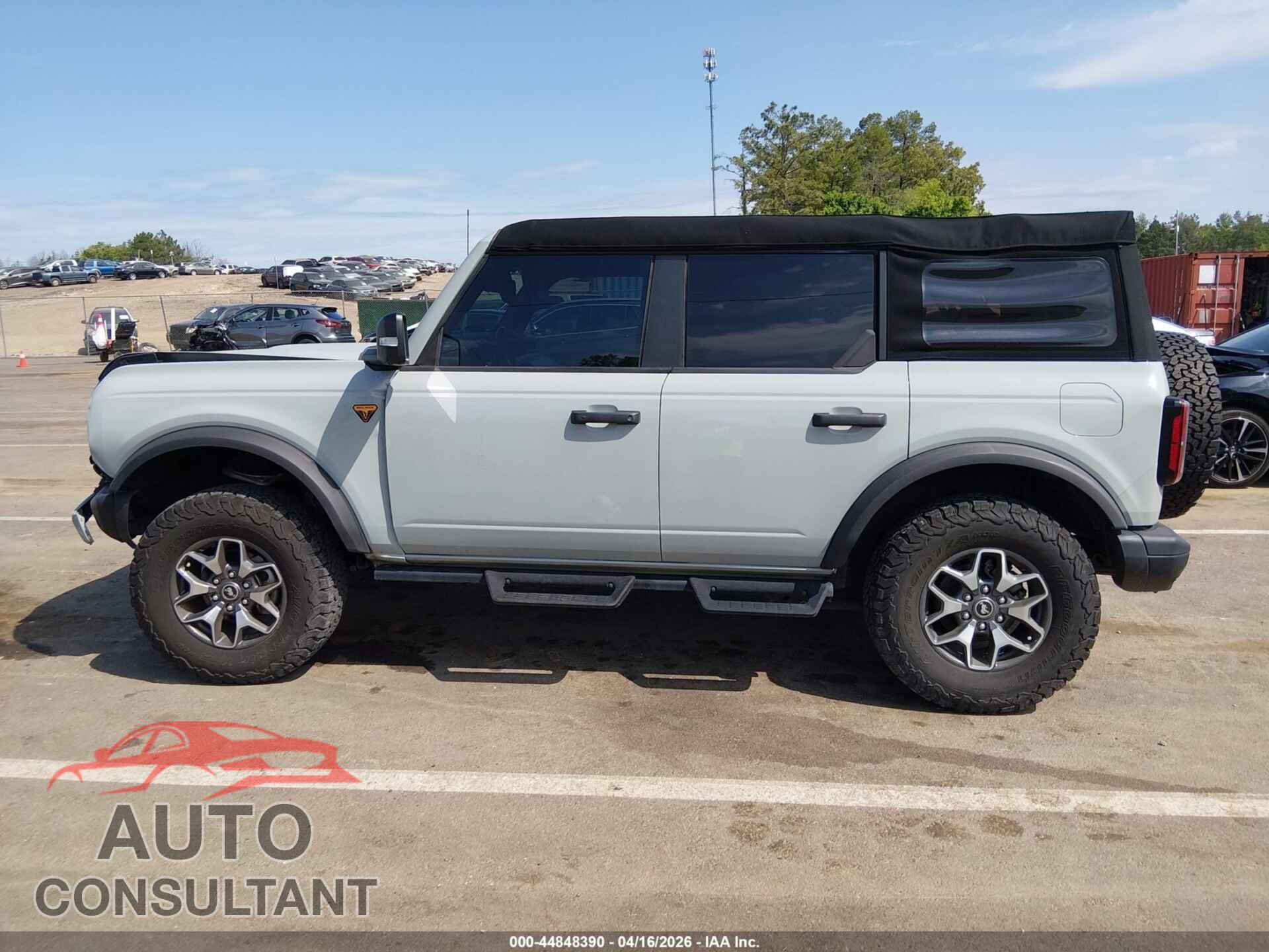 FORD BRONCO 2023 - 1FMEE5DP8PLB47702