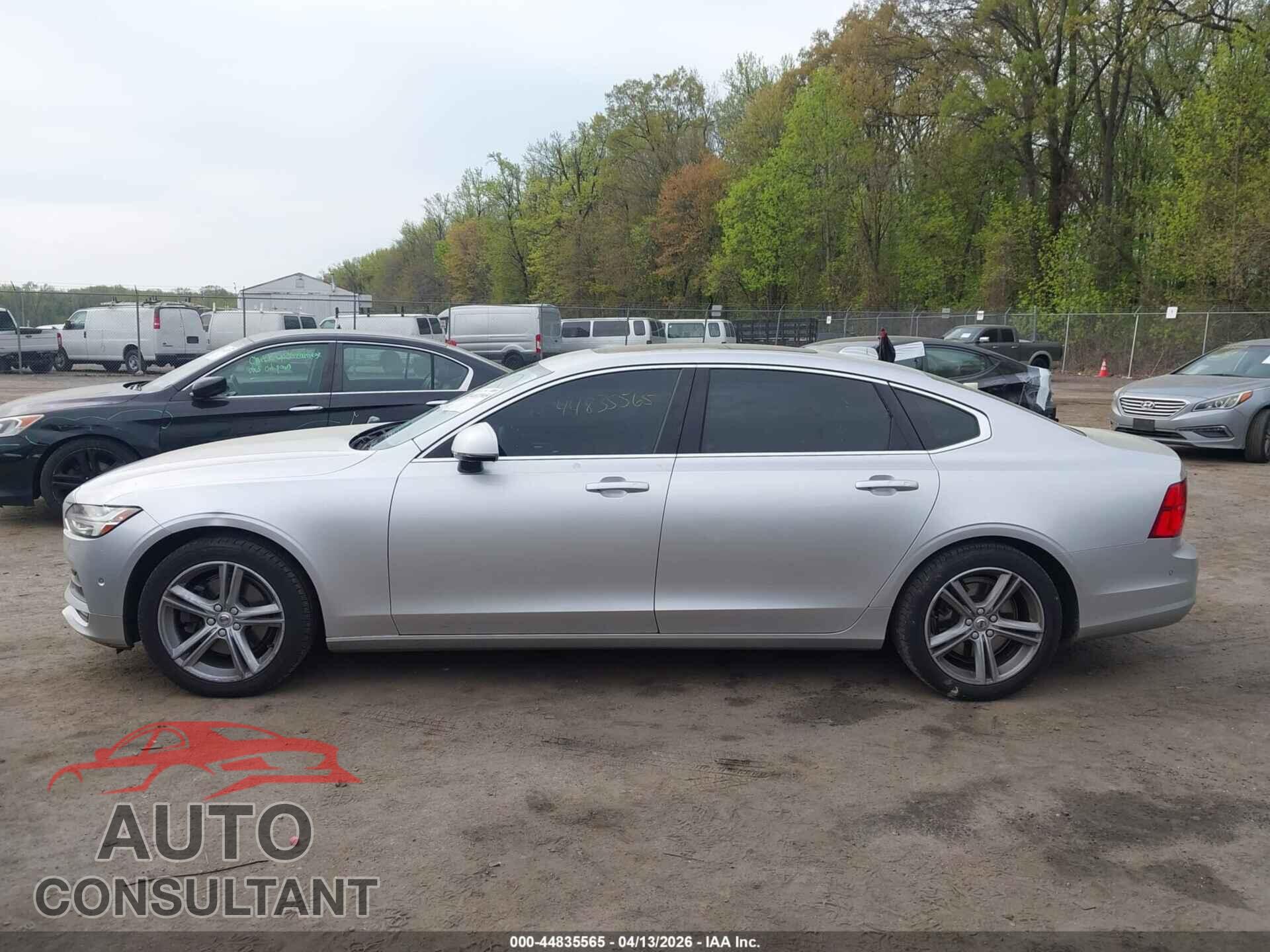 VOLVO S90 2018 - LVY982AK4JP016294