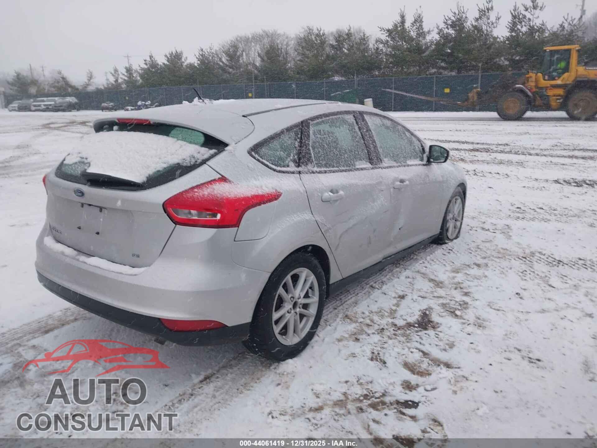 FORD FOCUS 2017 - 1FADP3K25HL252436