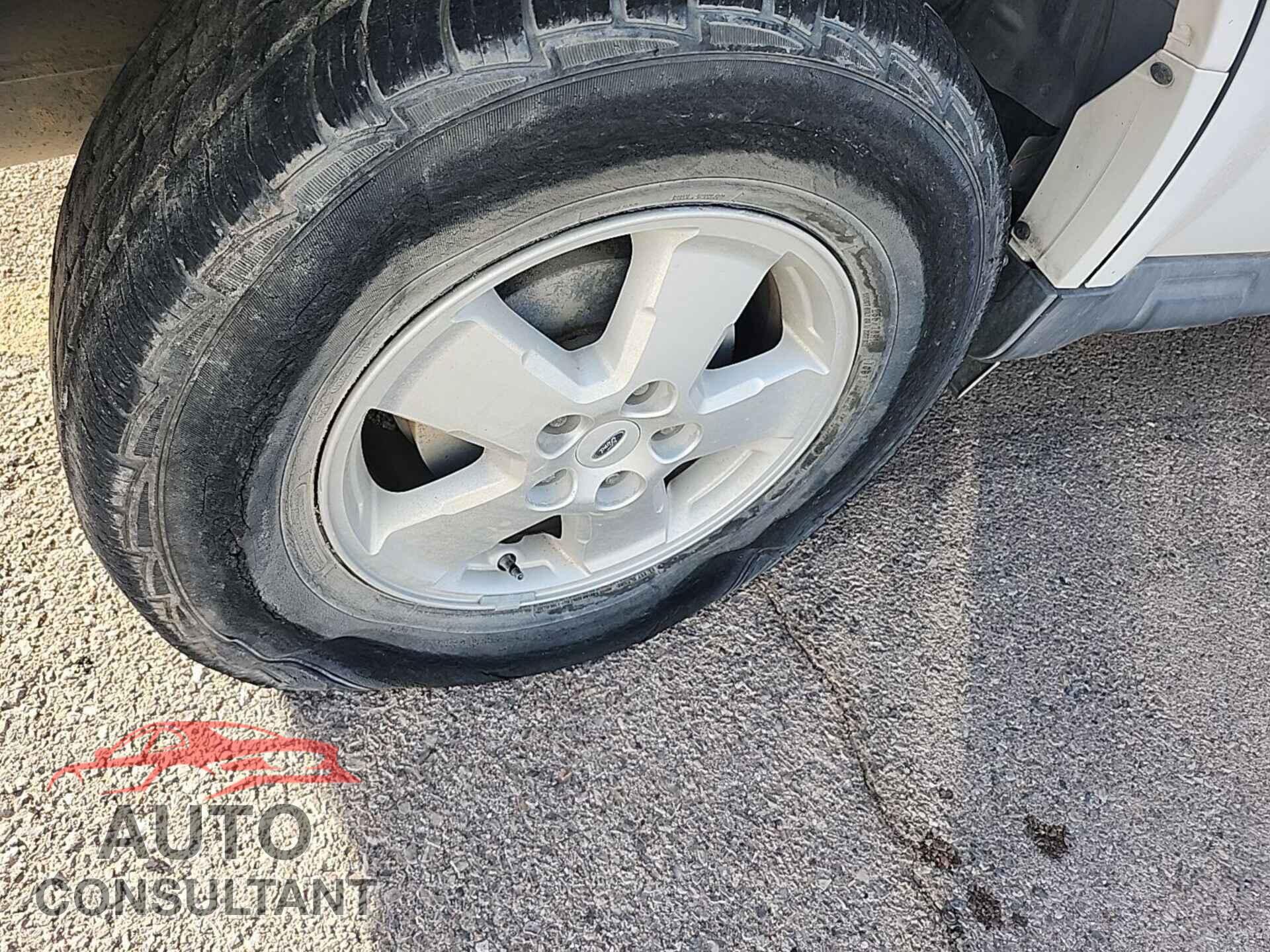 FORD ESCAPE 2010 - 1FMCU0C78AKA68901