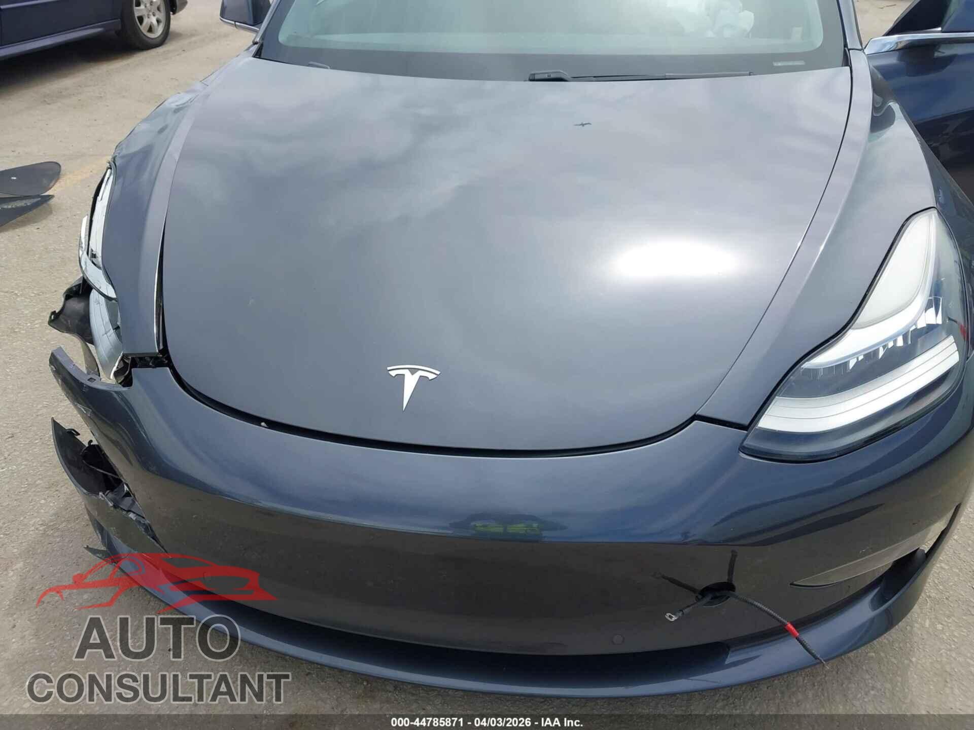 TESLA MODEL 3 2018 - 5YJ3E1EB3JF065927