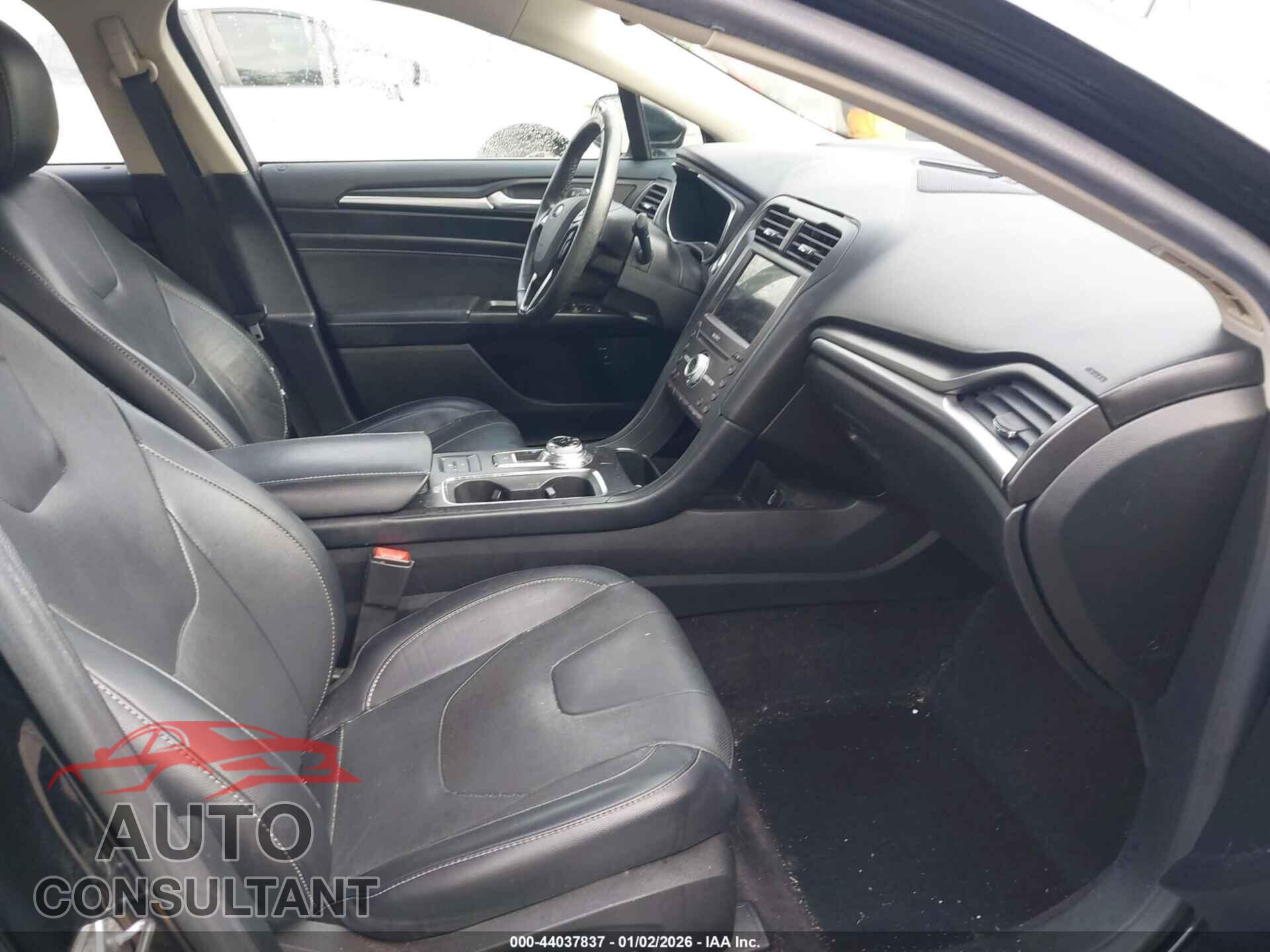 FORD FUSION ENERGI 2017 - 3FA6P0SU2HR329726