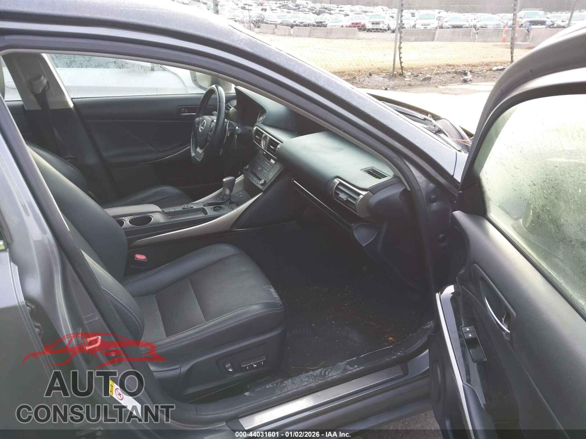 LEXUS IS 250 2015 - JTHCF1D21F5025836