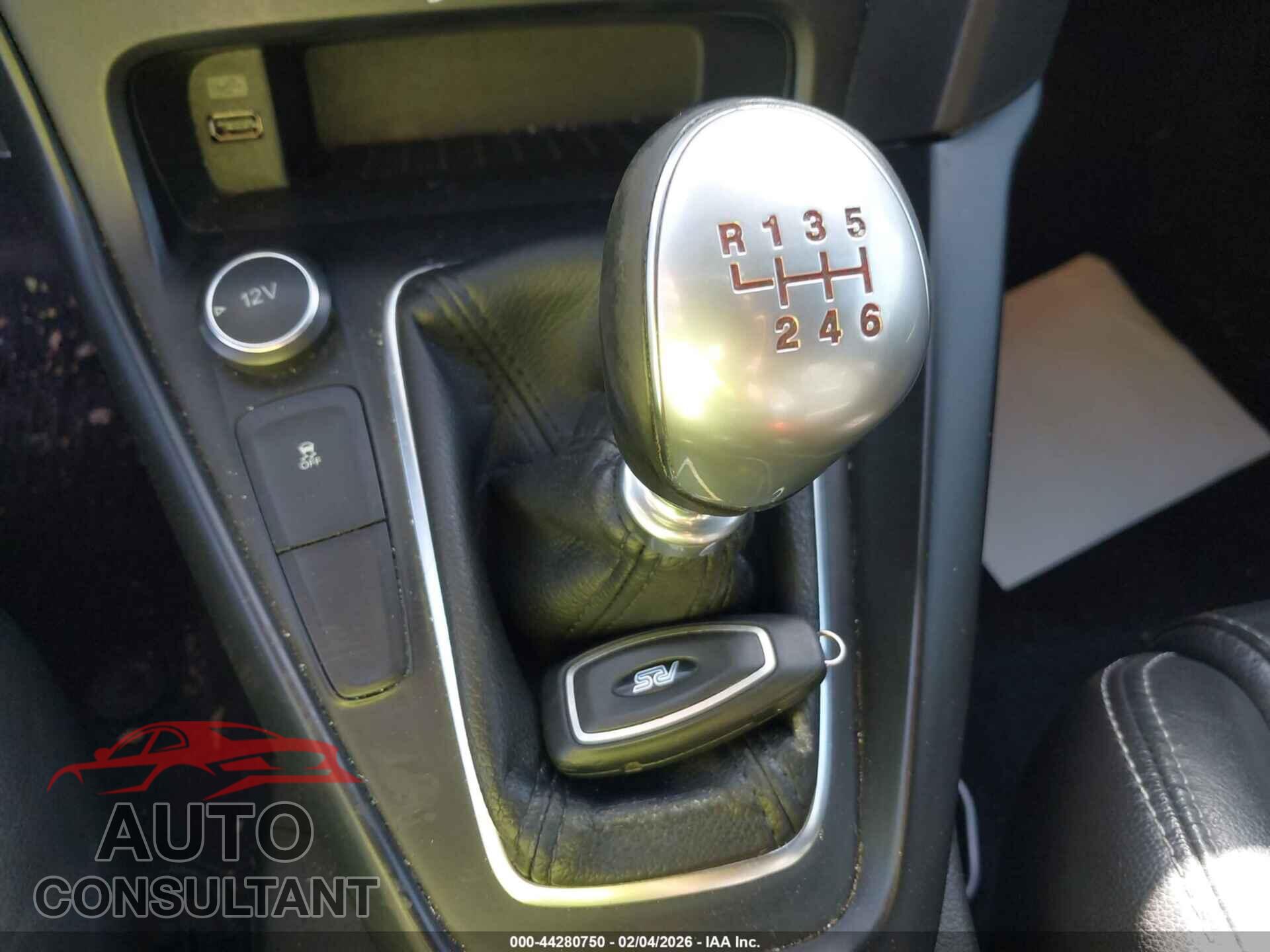 FORD FOCUS ST 2016 - 1FADP3L93GL372598