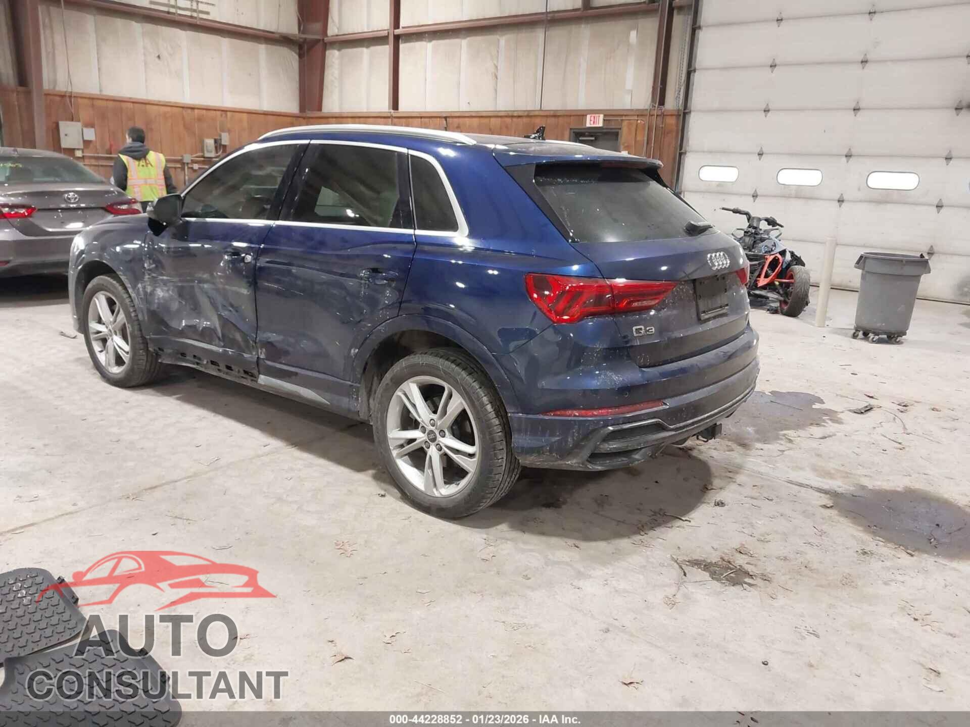 AUDI Q3 2022 - WA1DECF33N1031275