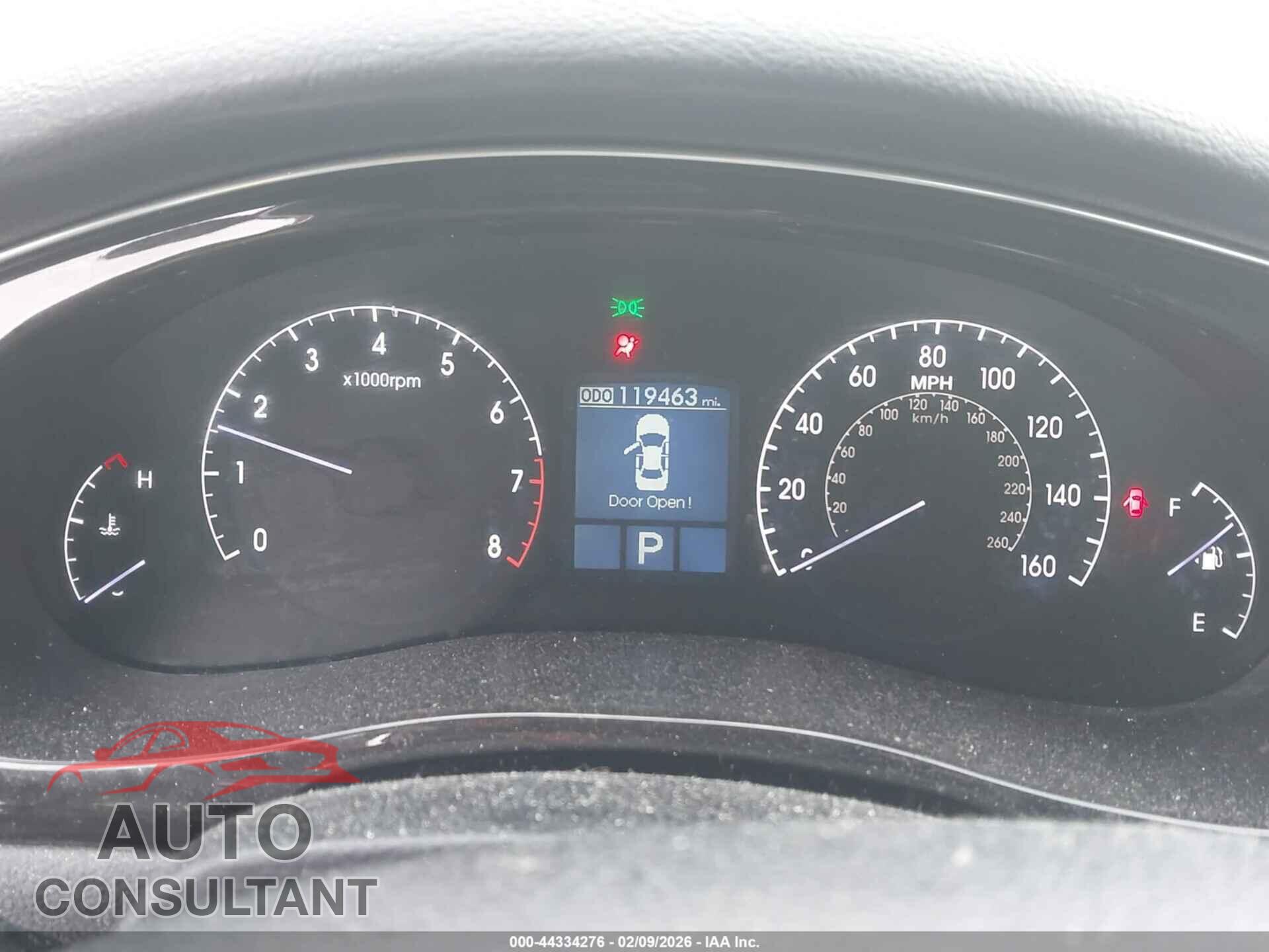 HYUNDAI GENESIS 2012 - KMHGC4DD2CU191083