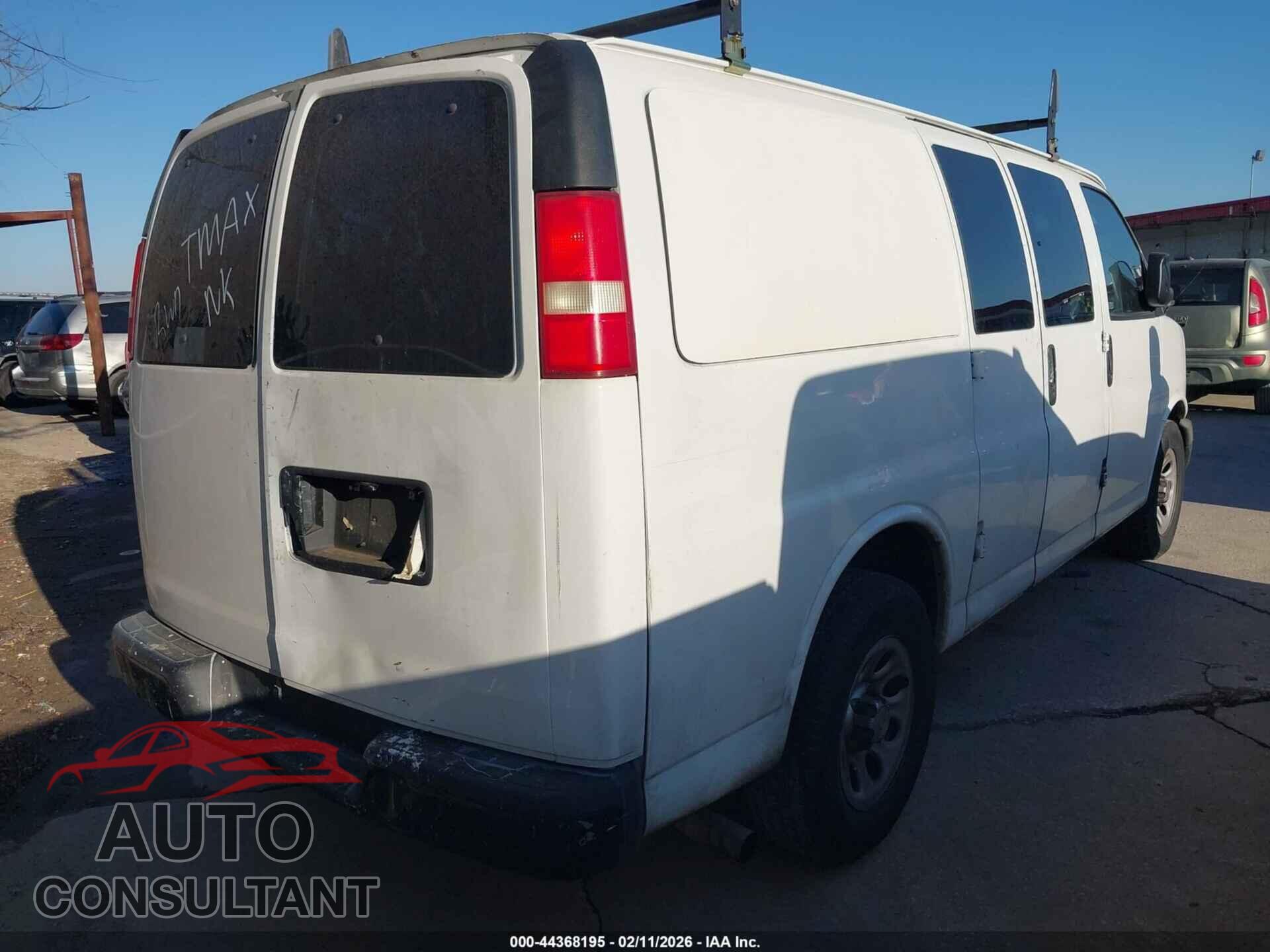 CHEVROLET EXPRESS 1500 2011 - 1GNSGBF48B1127593