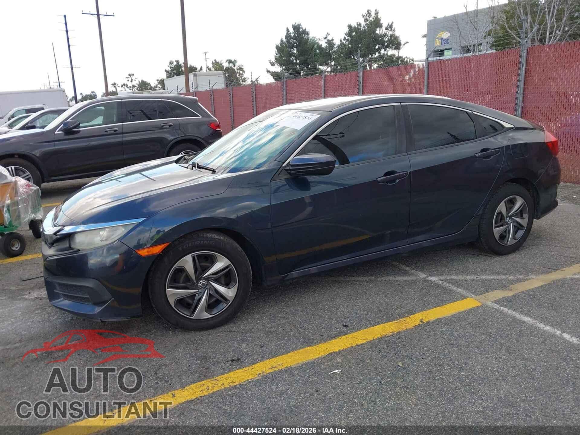 HONDA CIVIC 2017 - 19XFC2F55HE205977