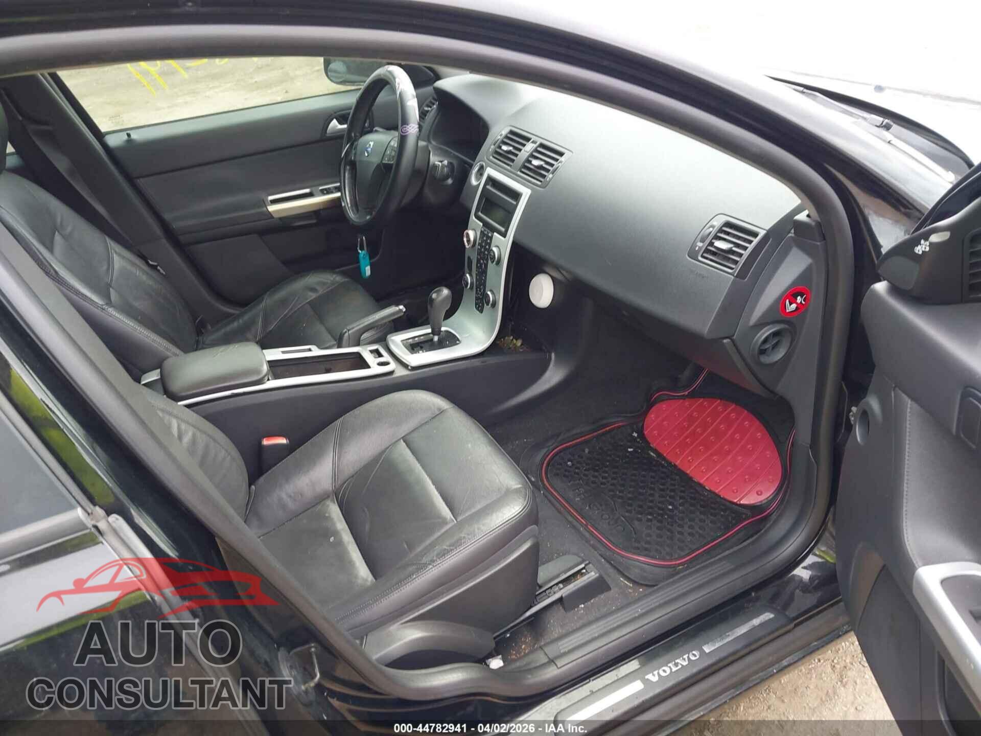 VOLVO S40 2011 - YV1672MS7B2542291