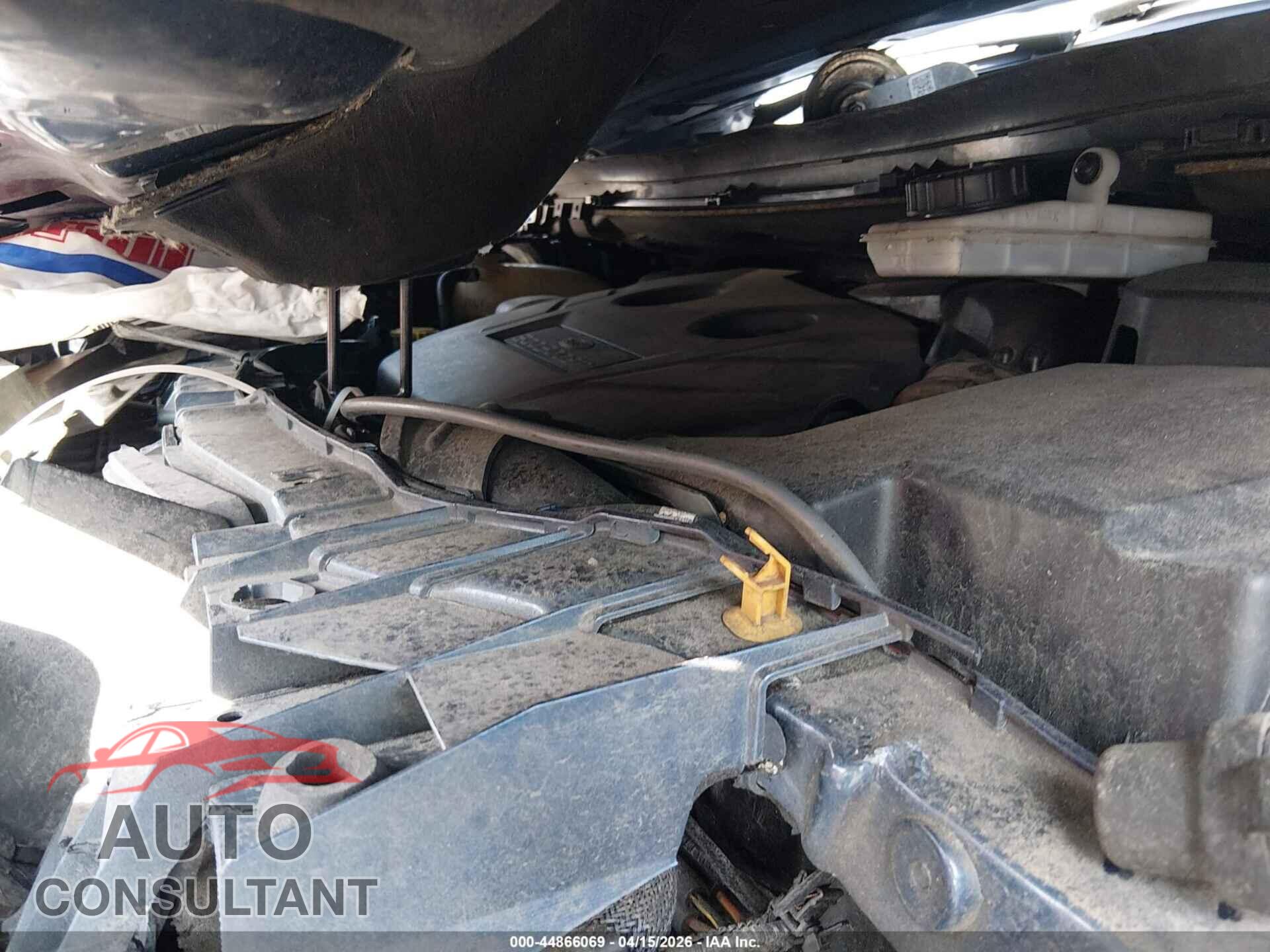 FORD ESCAPE 2018 - 1FMCU9J93JUB77411