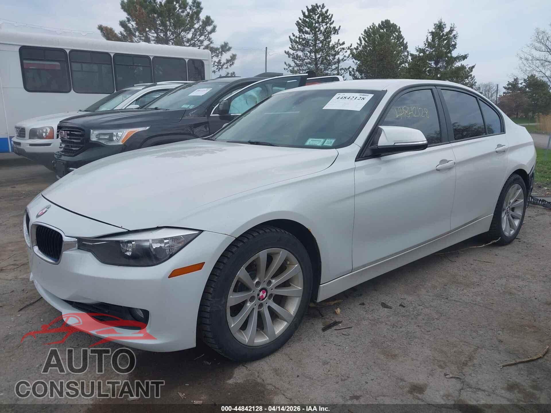 BMW 328I 2013 - WBA3A5G54DNP22778