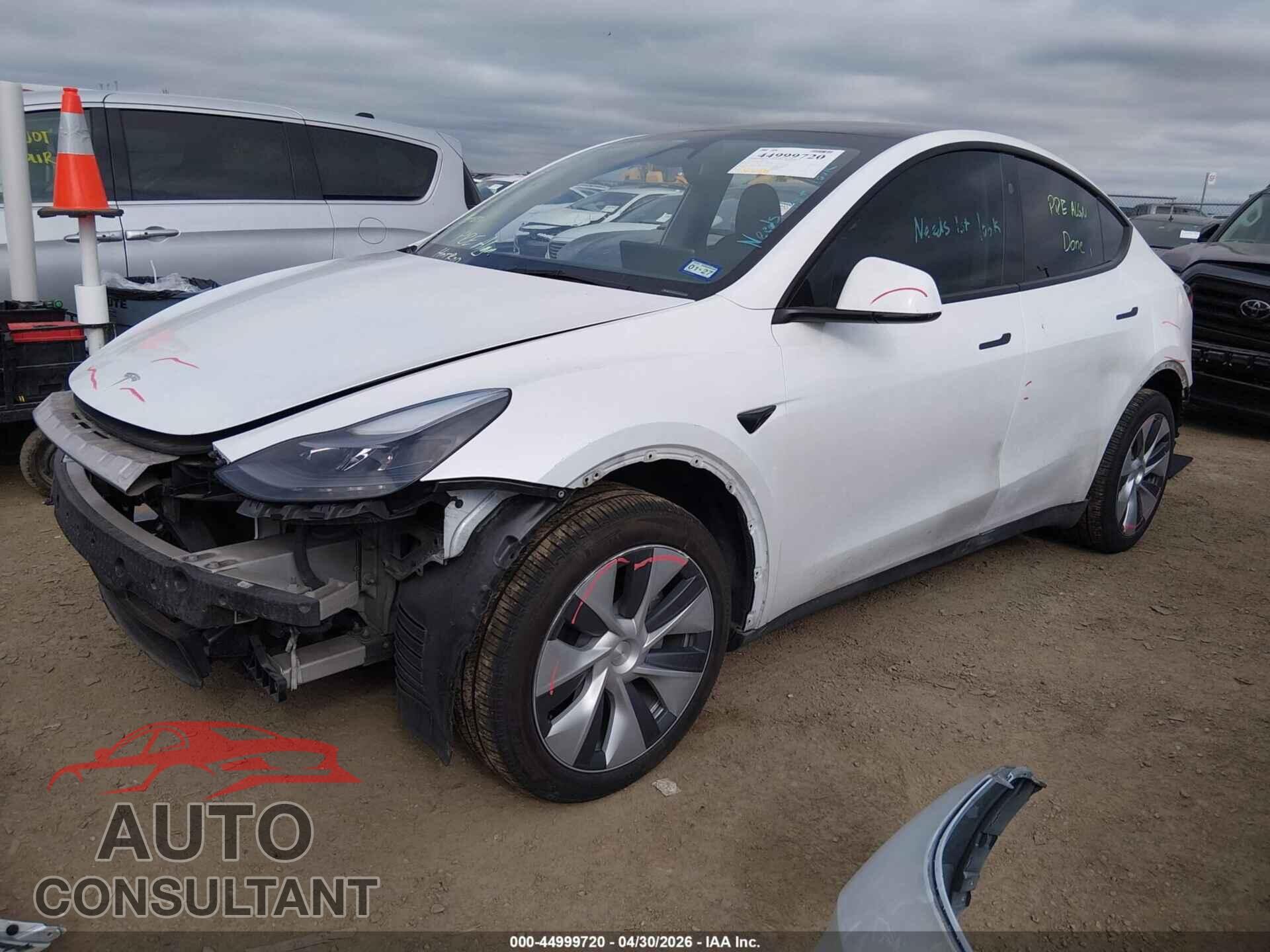TESLA MODEL Y 2024 - 7SAYGDEE4RA219018