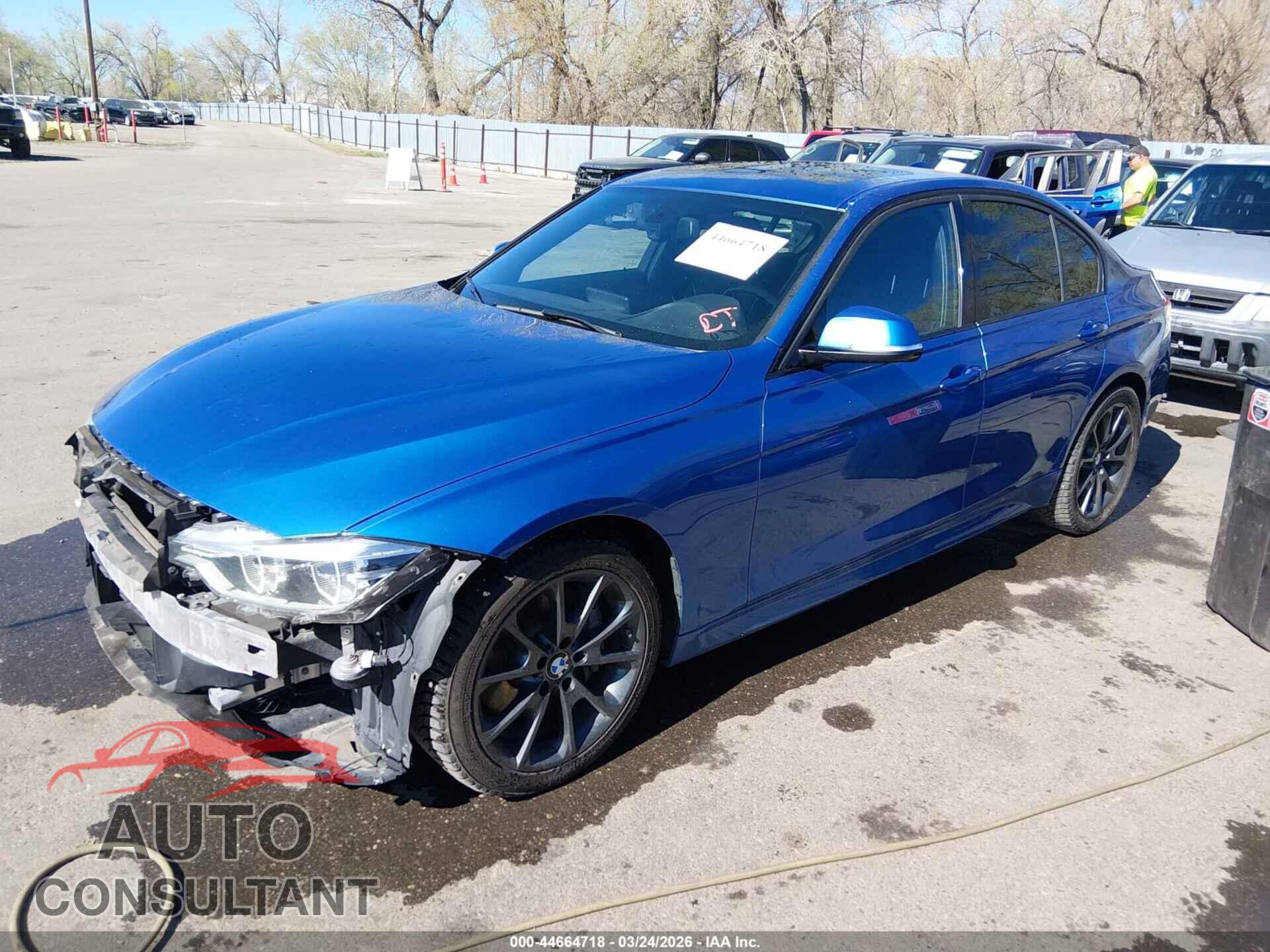 BMW 328I 2016 - WBA8E3G55GNU04350