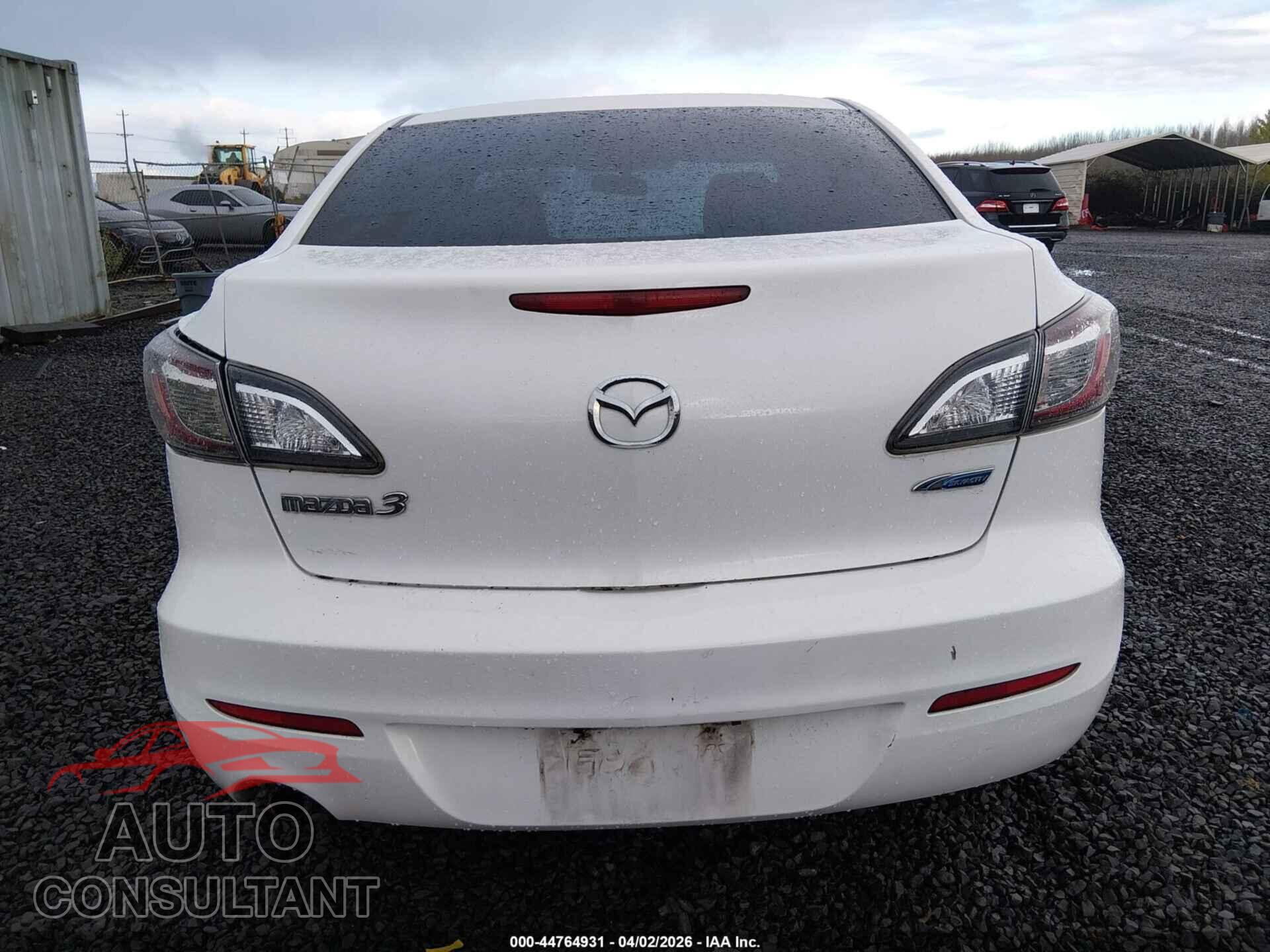 MAZDA MAZDA3 2012 - JM1BL1V70C1683974