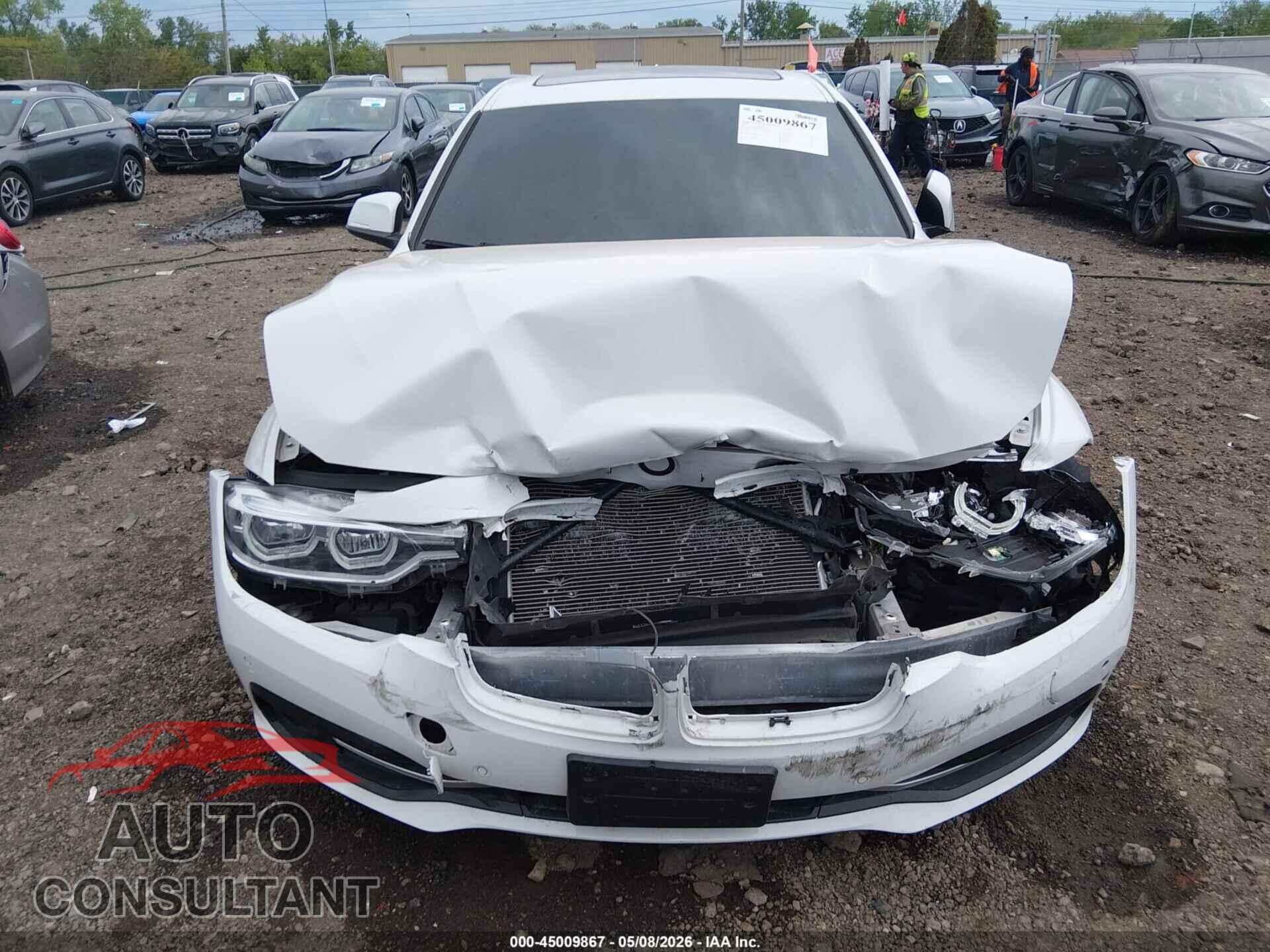 BMW 328I 2016 - WBA8E3G54GNU04484