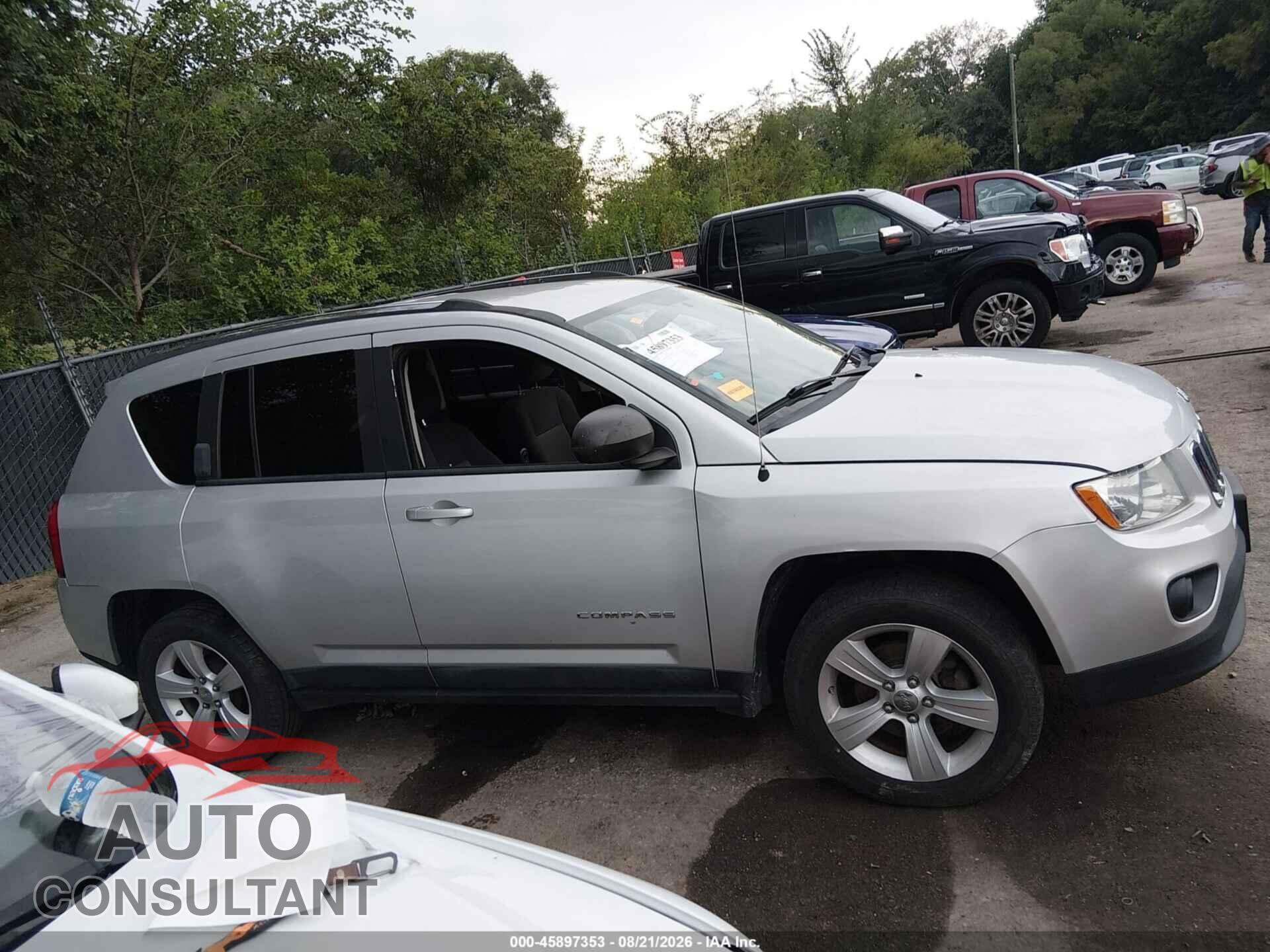 JEEP COMPASS 2011 - 1J4NT1FB3BD236384