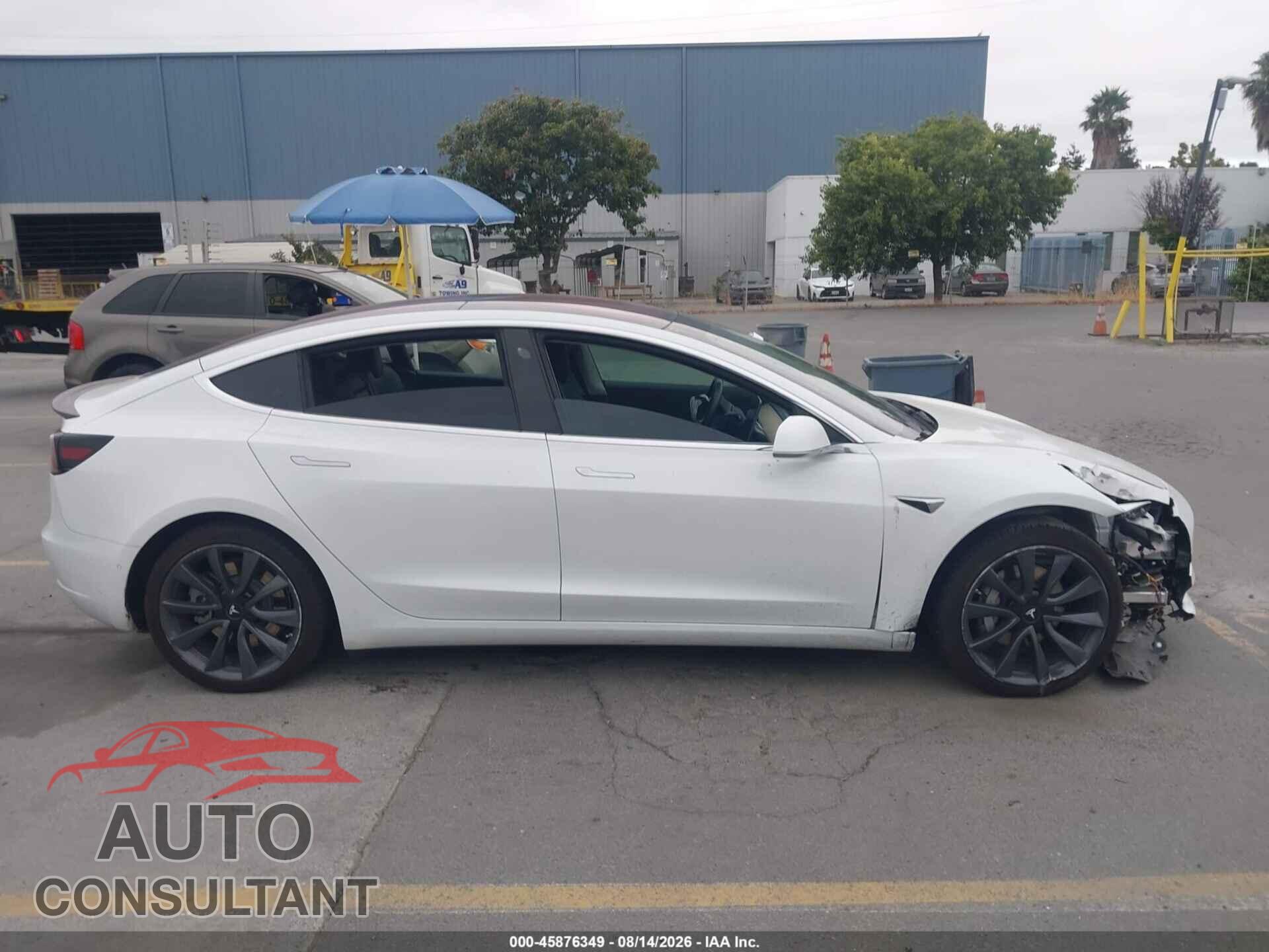 TESLA MODEL 3 2018 - 5YJ3E1EA7JF008332
