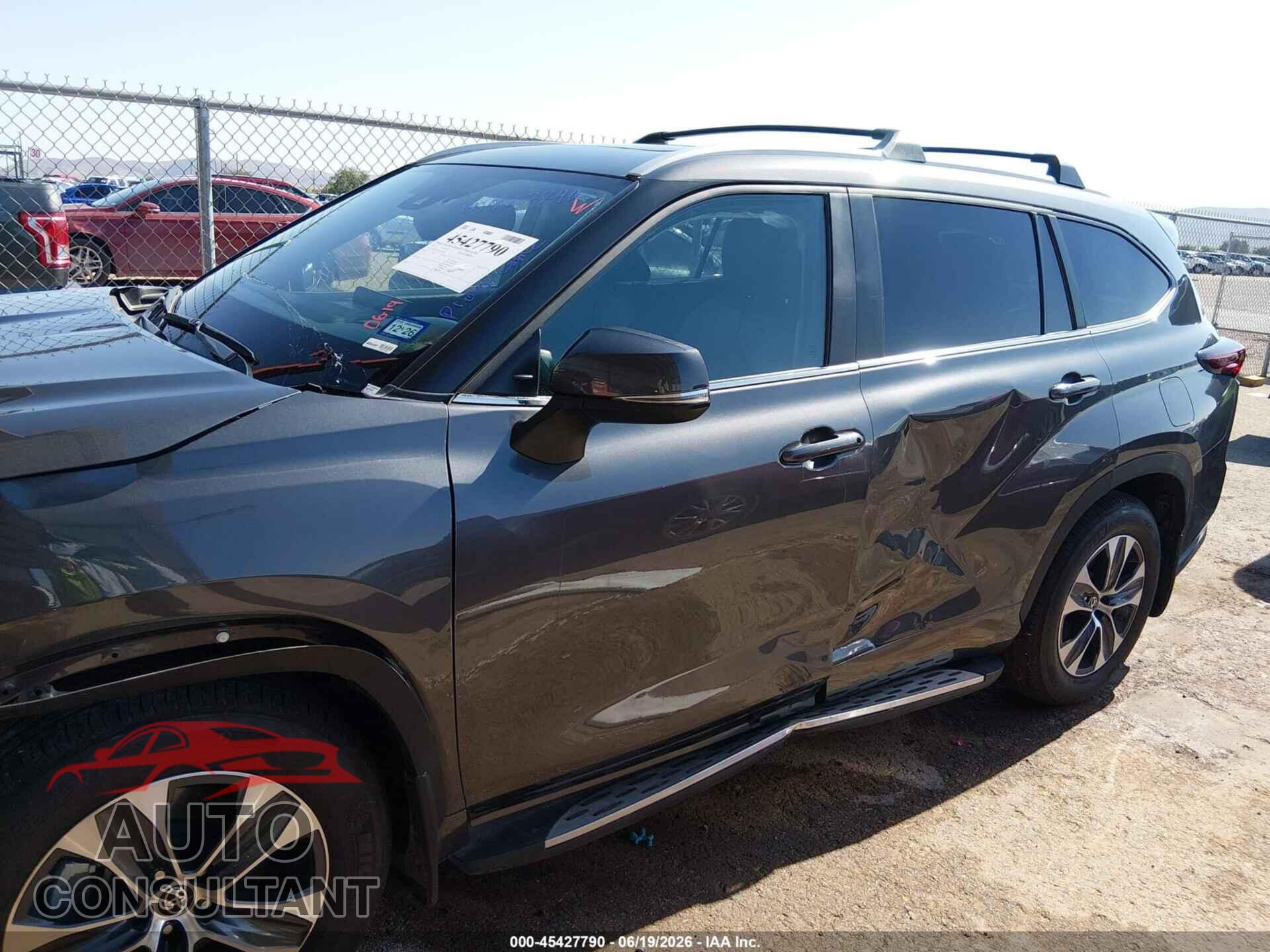 TOYOTA HIGHLANDER 2025 - 5TDKDRAH7SS550642