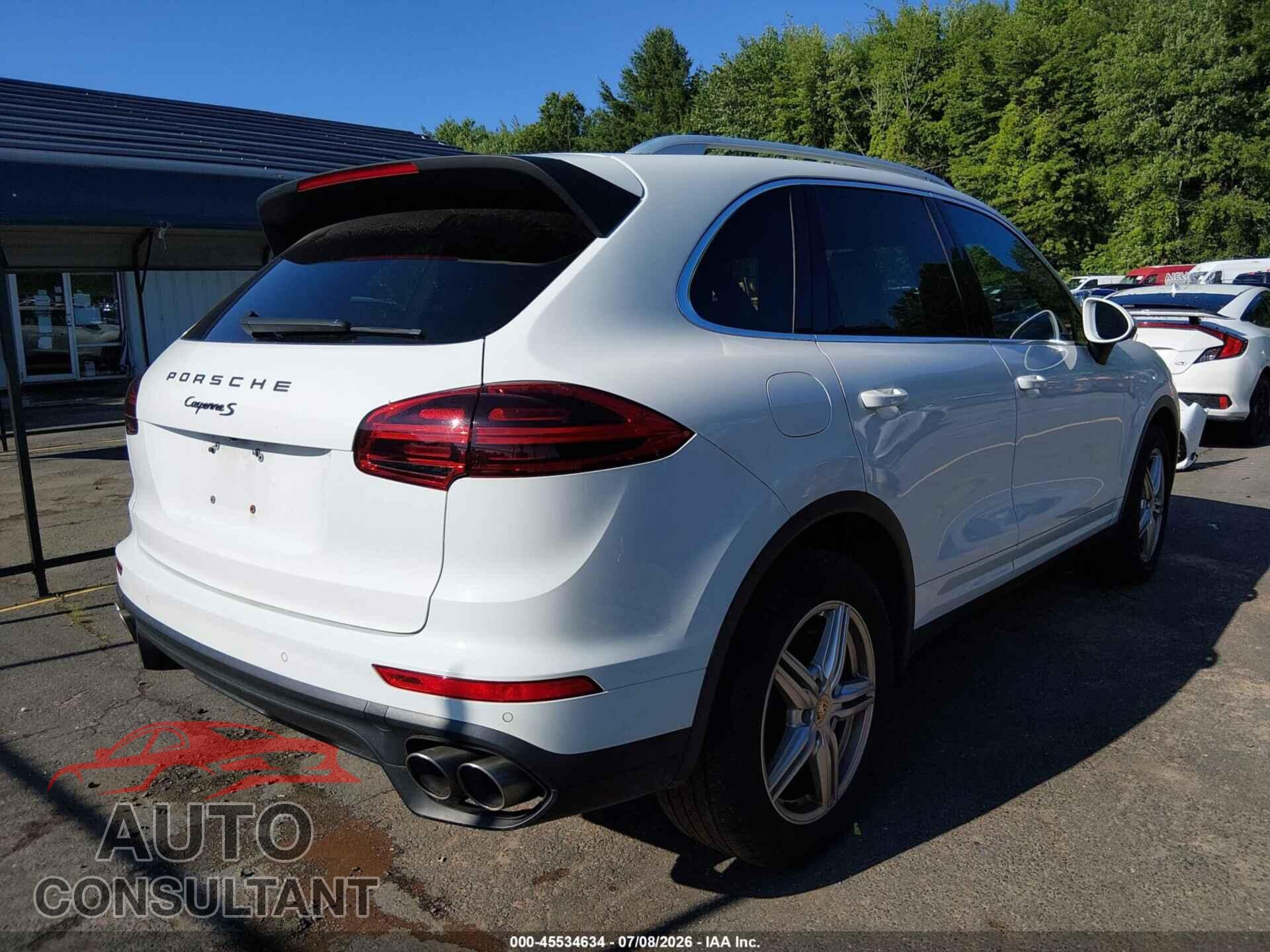 PORSCHE CAYENNE 2016 - WP1AB2A29GLA92131