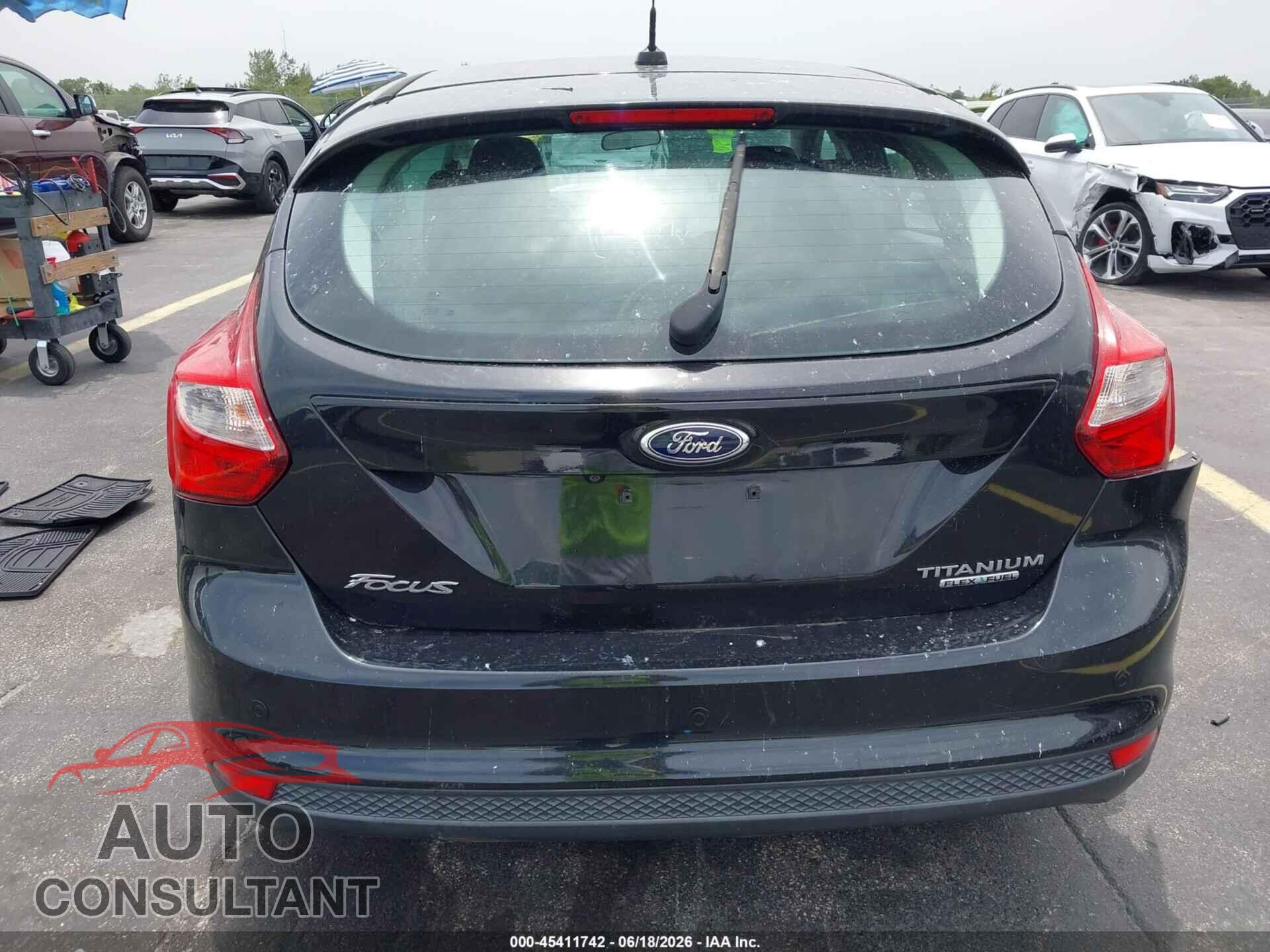 FORD FOCUS 2013 - 1FADP3N25DL168963