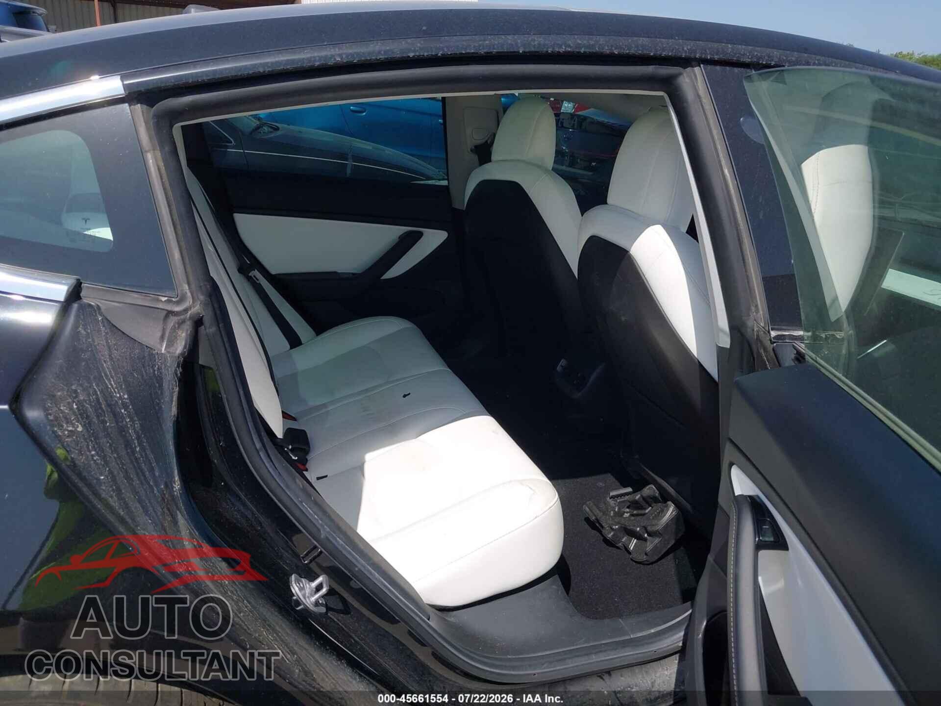 TESLA MODEL 3 2019 - 5YJ3E1EA0KF363053