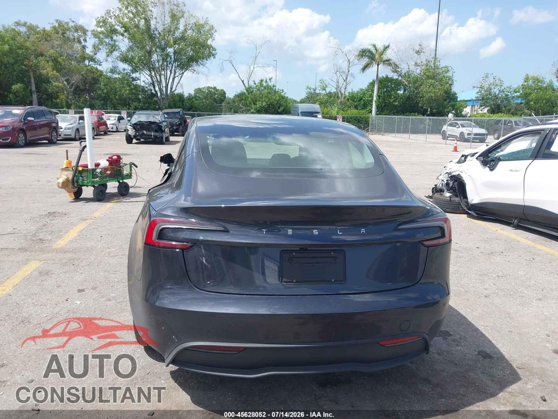 TESLA MODEL 3 2024 - 5YJ3E1EA2RF855416