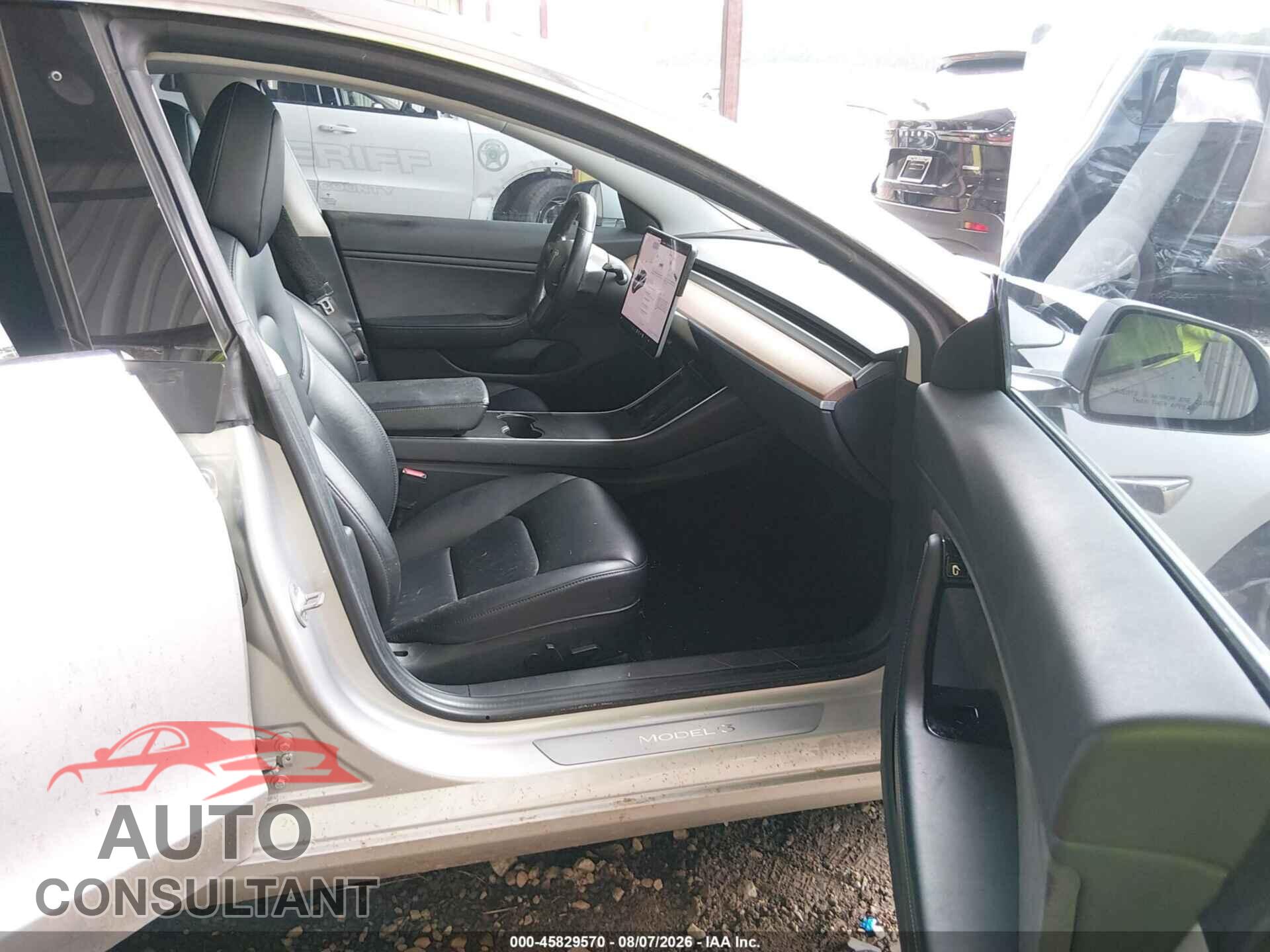 TESLA MODEL 3 2018 - 5YJ3E1EB2JF065157