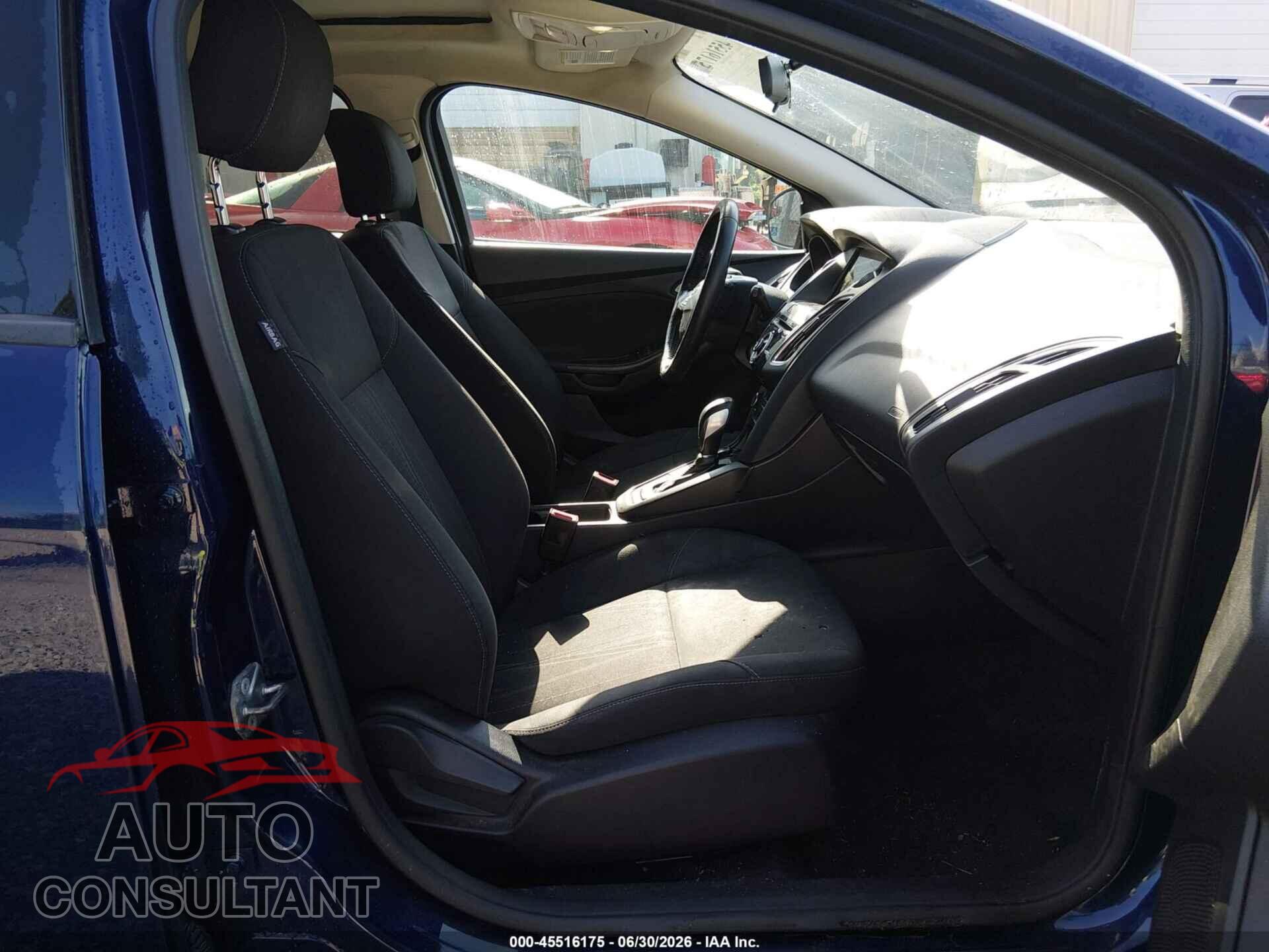 FORD FOCUS 2017 - 1FADP3M28HL308785