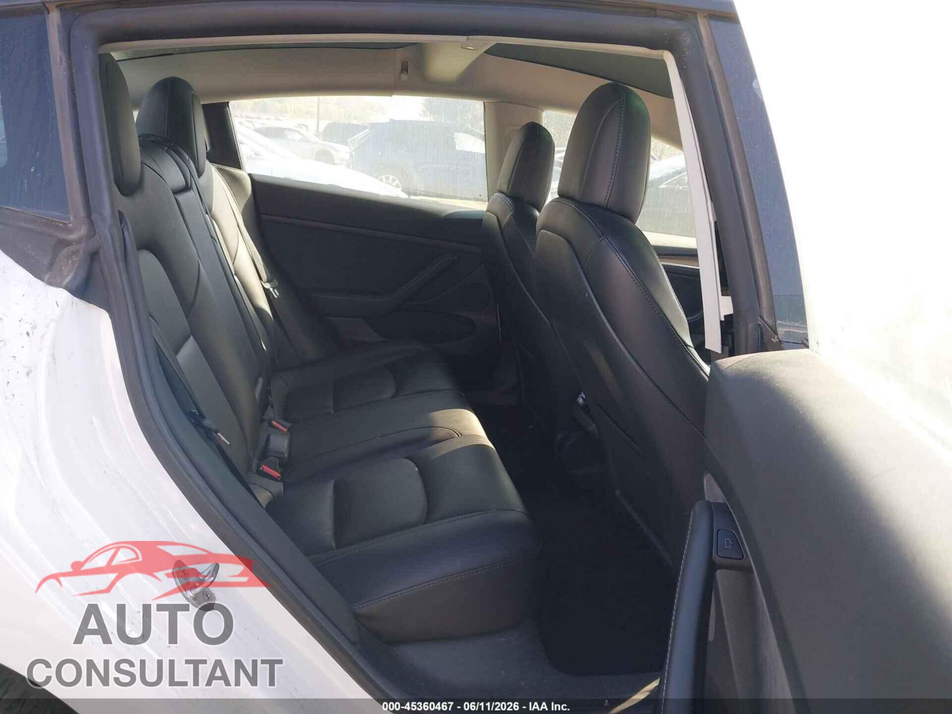 TESLA MODEL 3 2021 - 5YJ3E1EA5MF051717