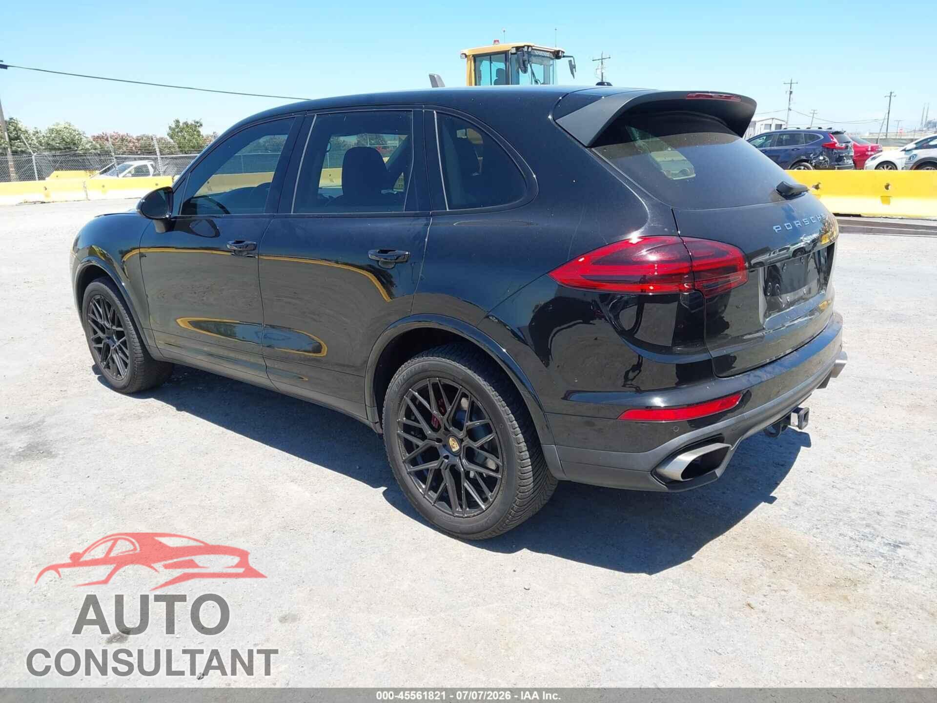 PORSCHE CAYENNE 2017 - WP1AA2A20HKA80606