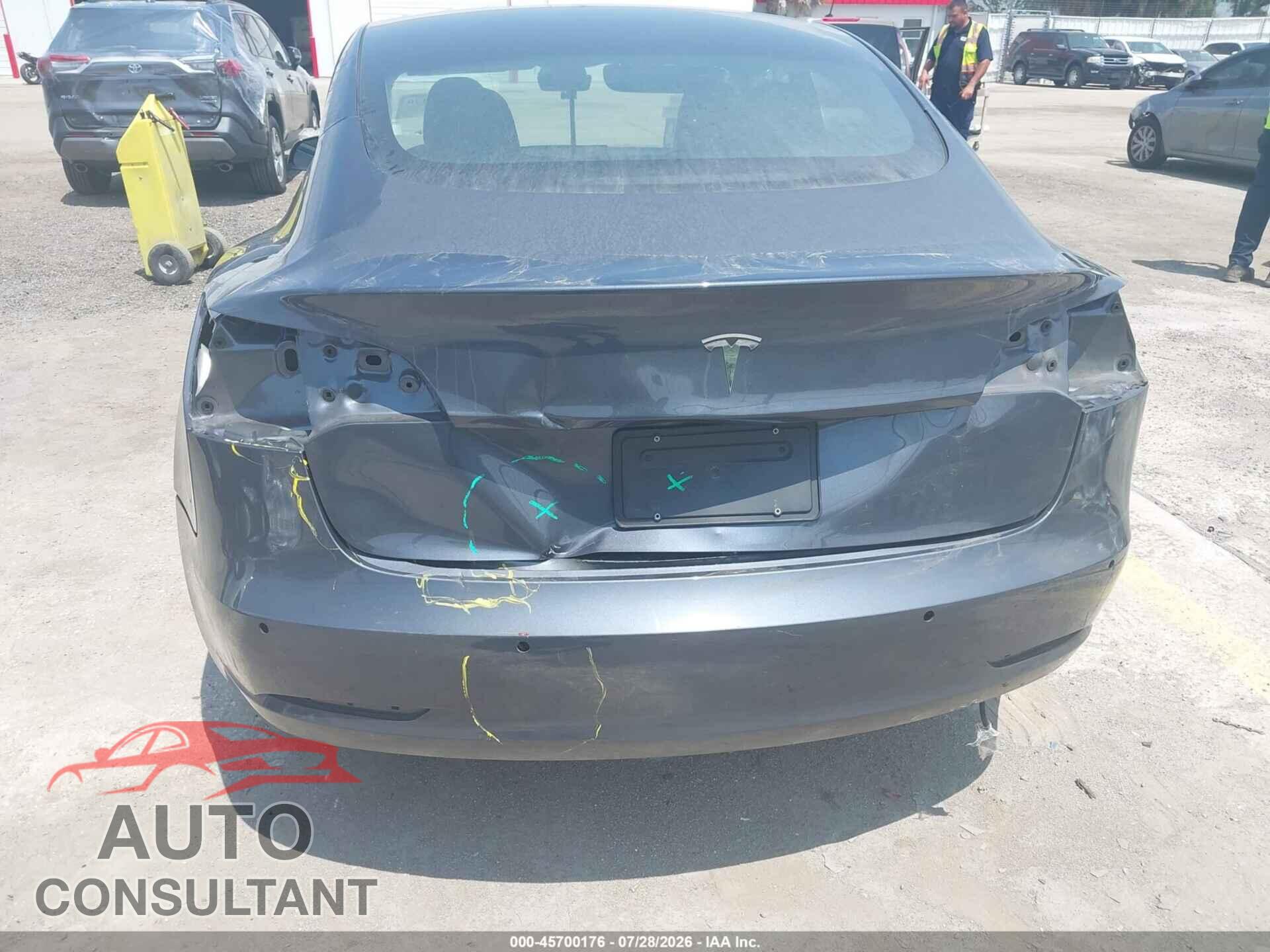 TESLA MODEL 3 2022 - 5YJ3E1EA0NF332552