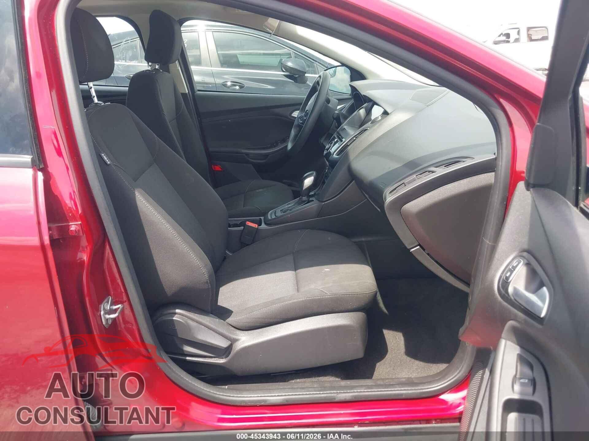 FORD FOCUS 2017 - 1FADP3H21HL319024