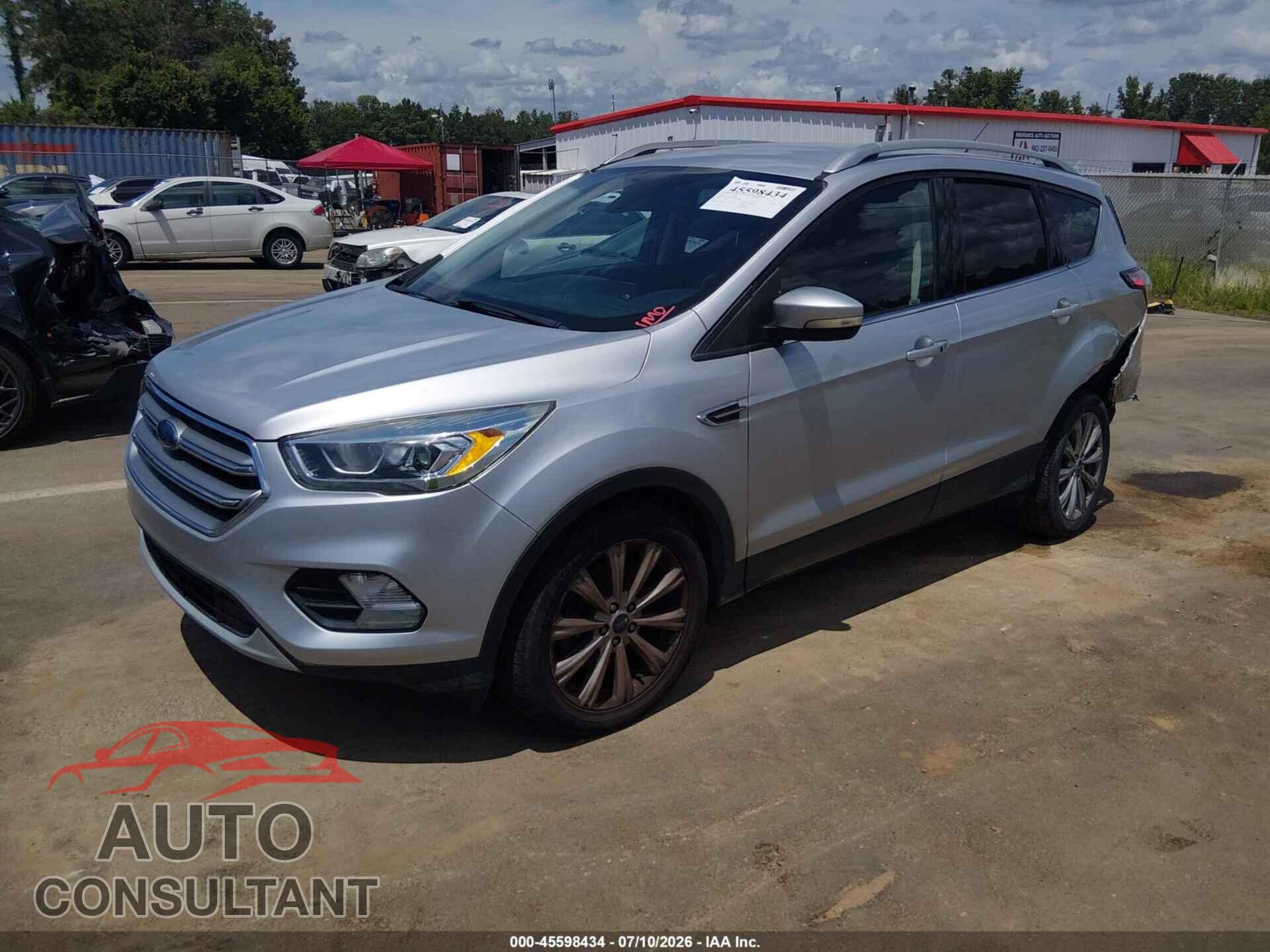FORD ESCAPE 2017 - 1FMCU0J96HUB87971