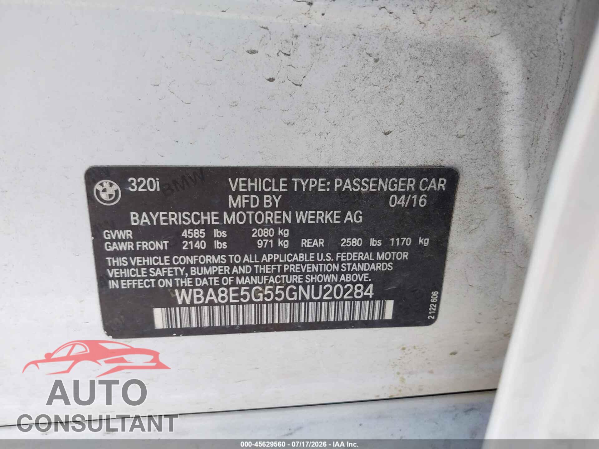 BMW 320I 2016 - WBA8E5G55GNU20284