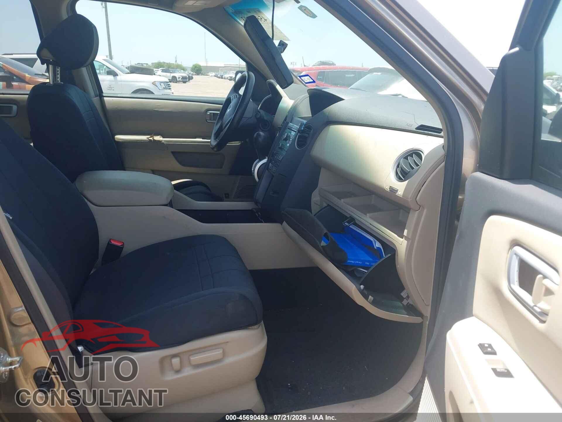 HONDA PILOT 2011 - 5FNYF3H50BB019901